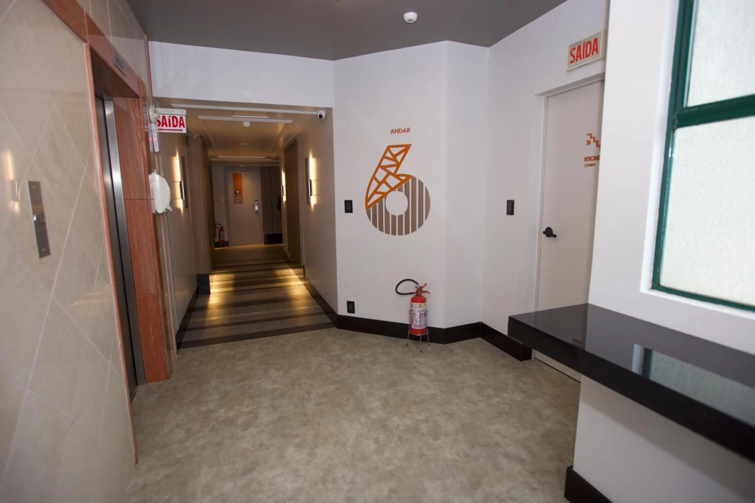 Lobby or reception in Mogano Business Hotel- ELETROPOSTO