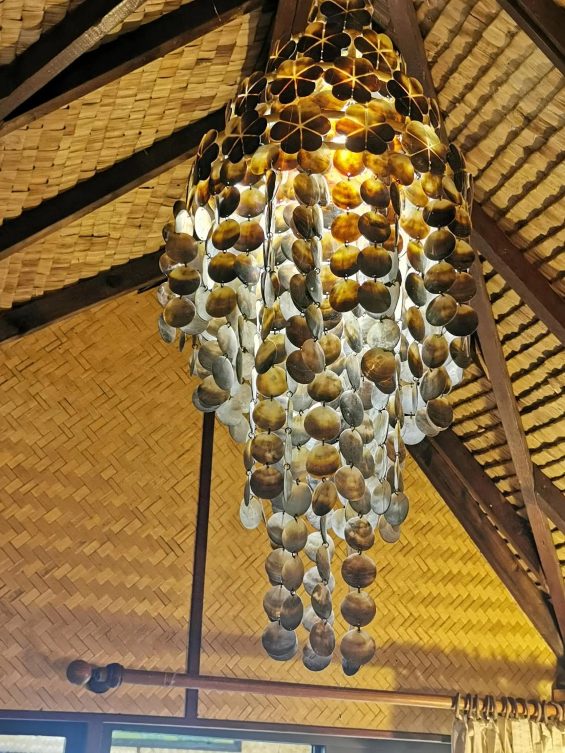 Decorative detail in Hôtel Fenua Mata'i'oa