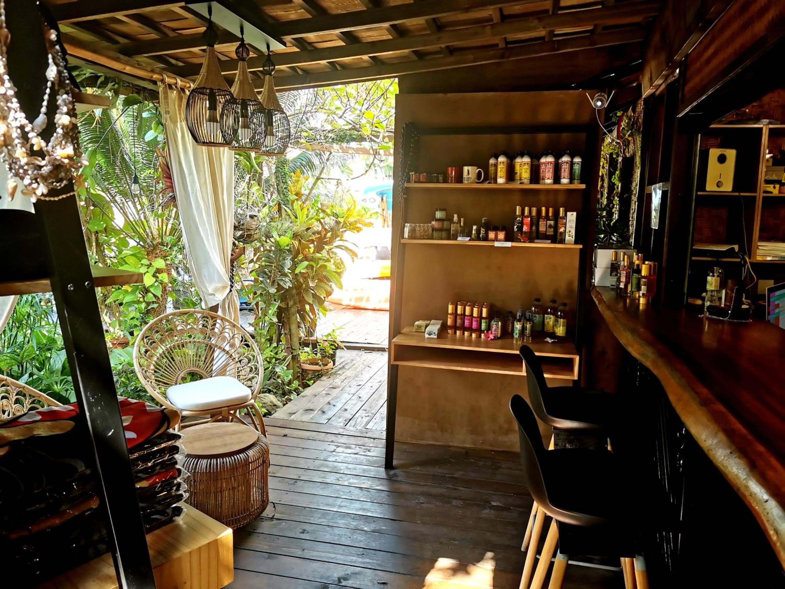 Lobby or reception in Hôtel Fenua Mata'i'oa