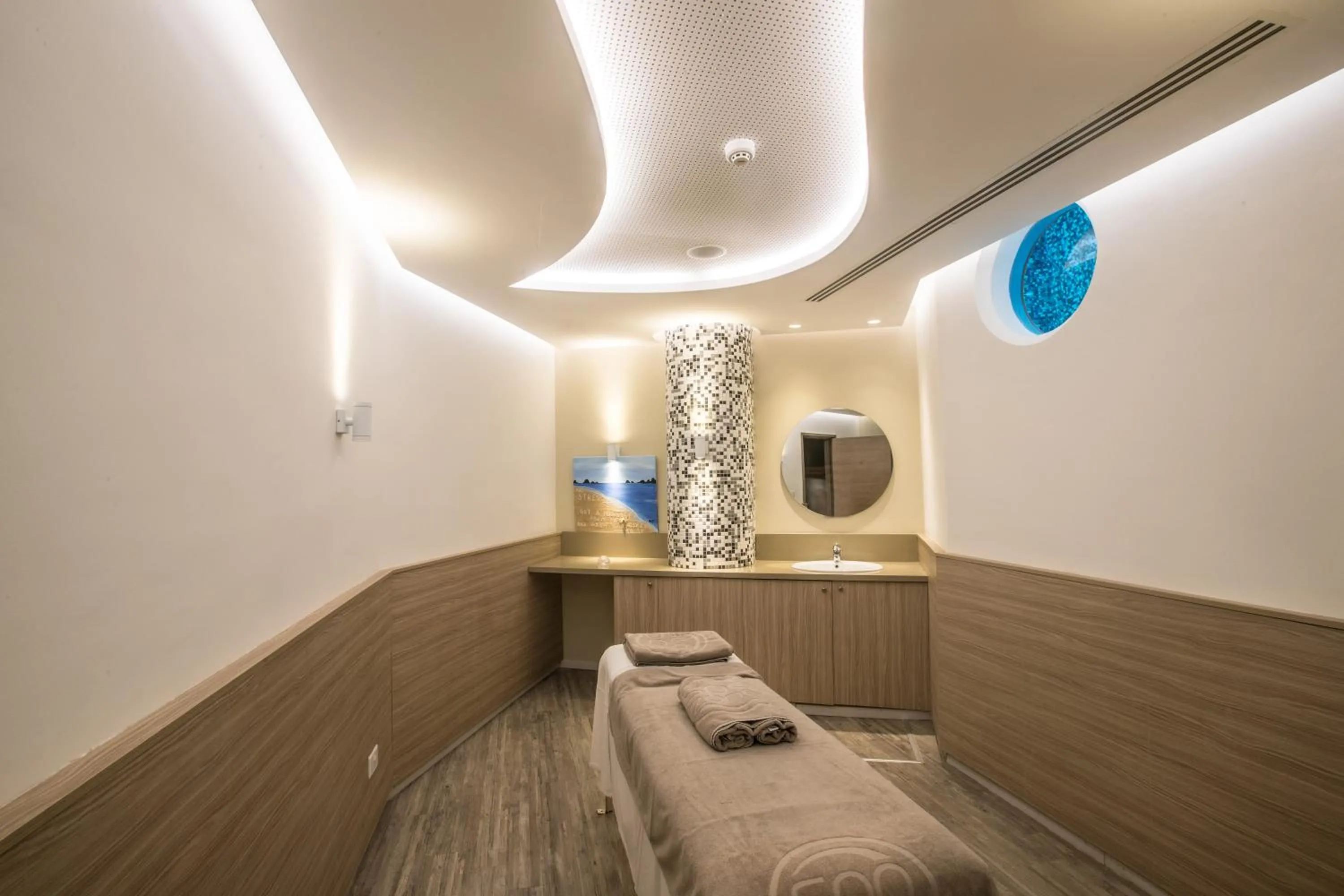 Massage in Vassos Nissi Plage Hotel & Spa