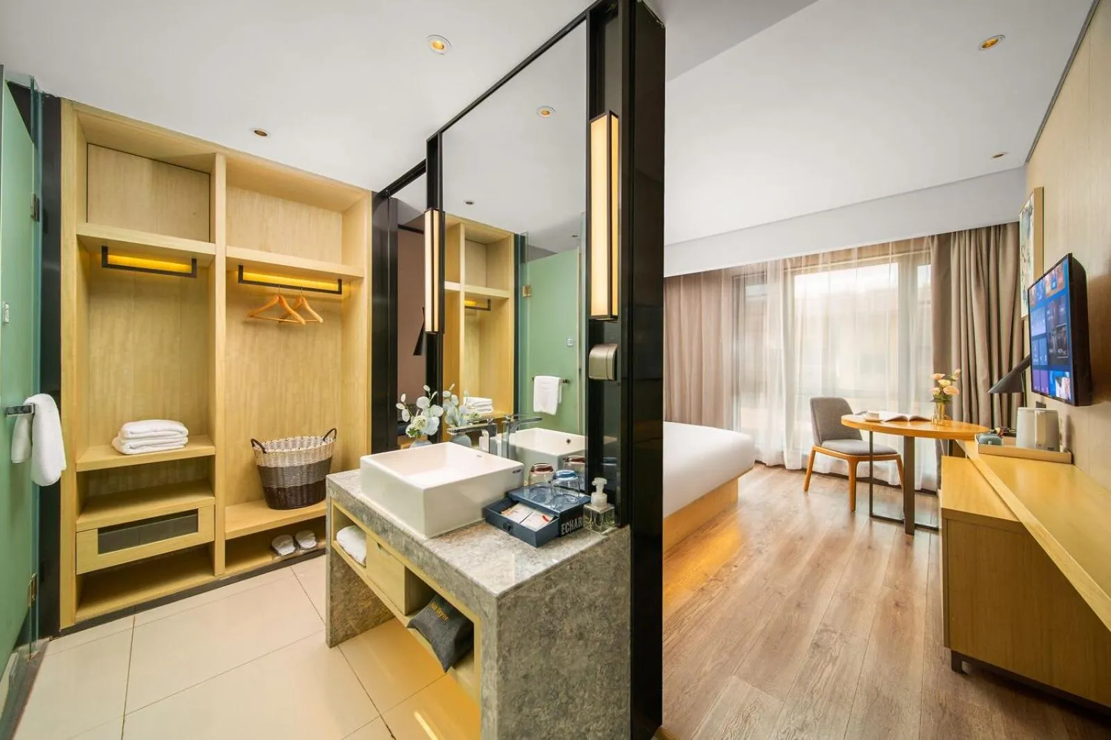 Bedroom, Bed in Echarm Hotel Kunming Changshui International Airport