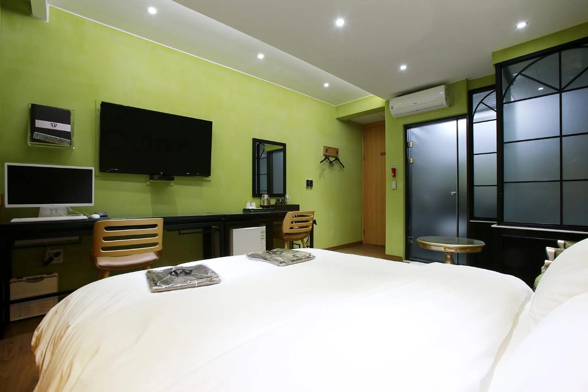 Bedroom, Bed in W Hotel