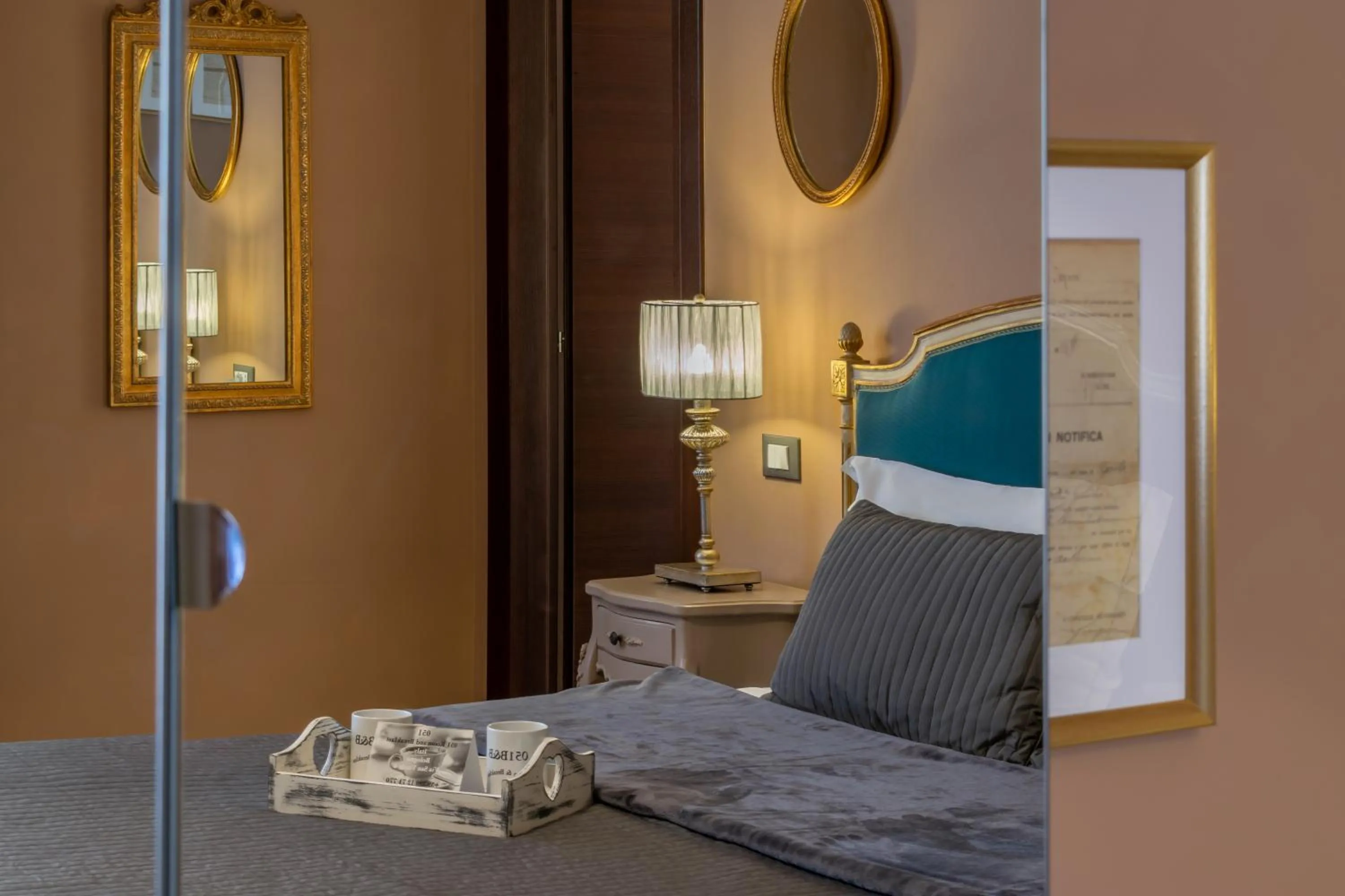 Decorative detail, Bed in 051 Room & Breakfast