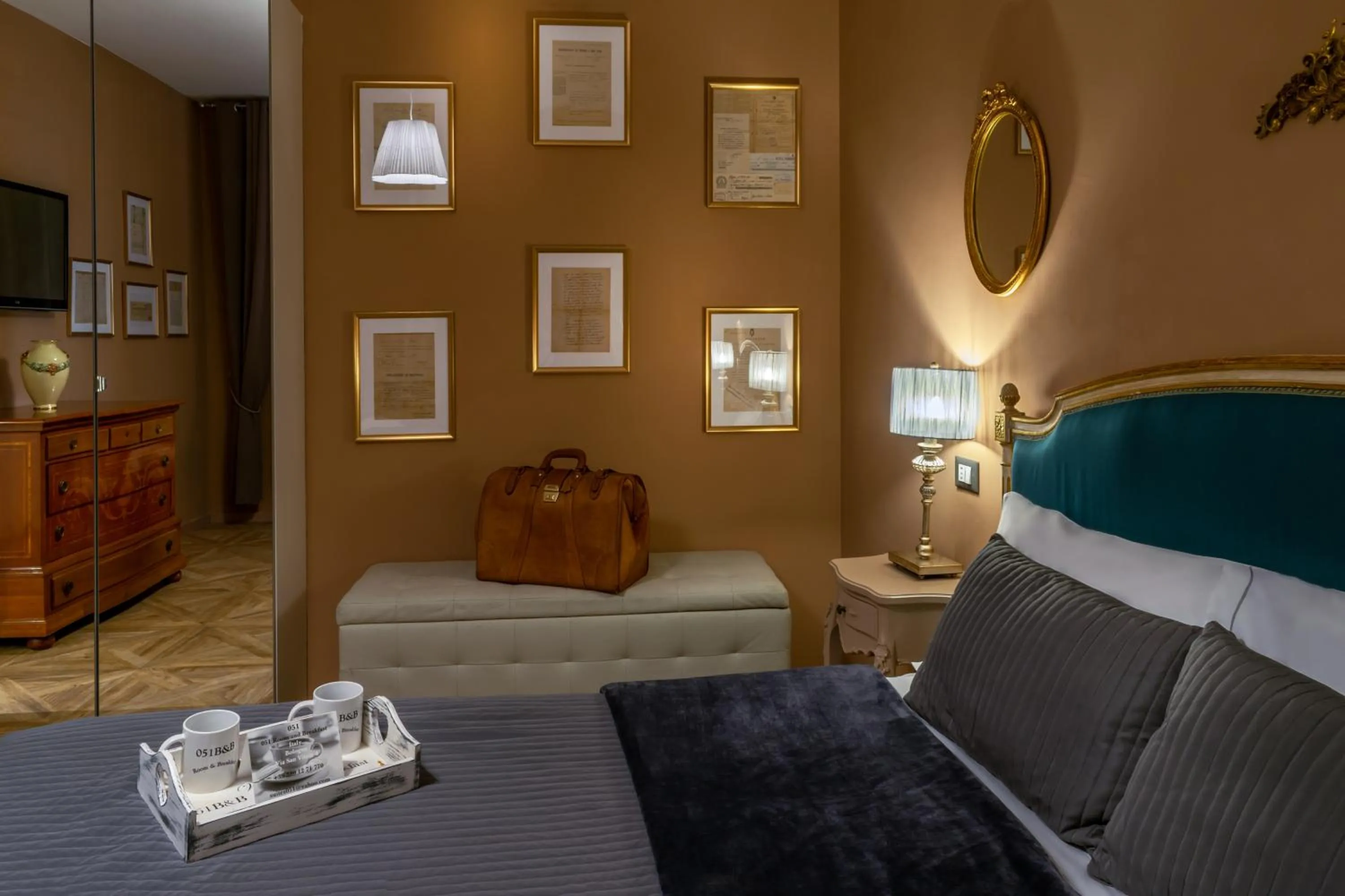 Photo of the whole room, Bed in 051 Room & Breakfast