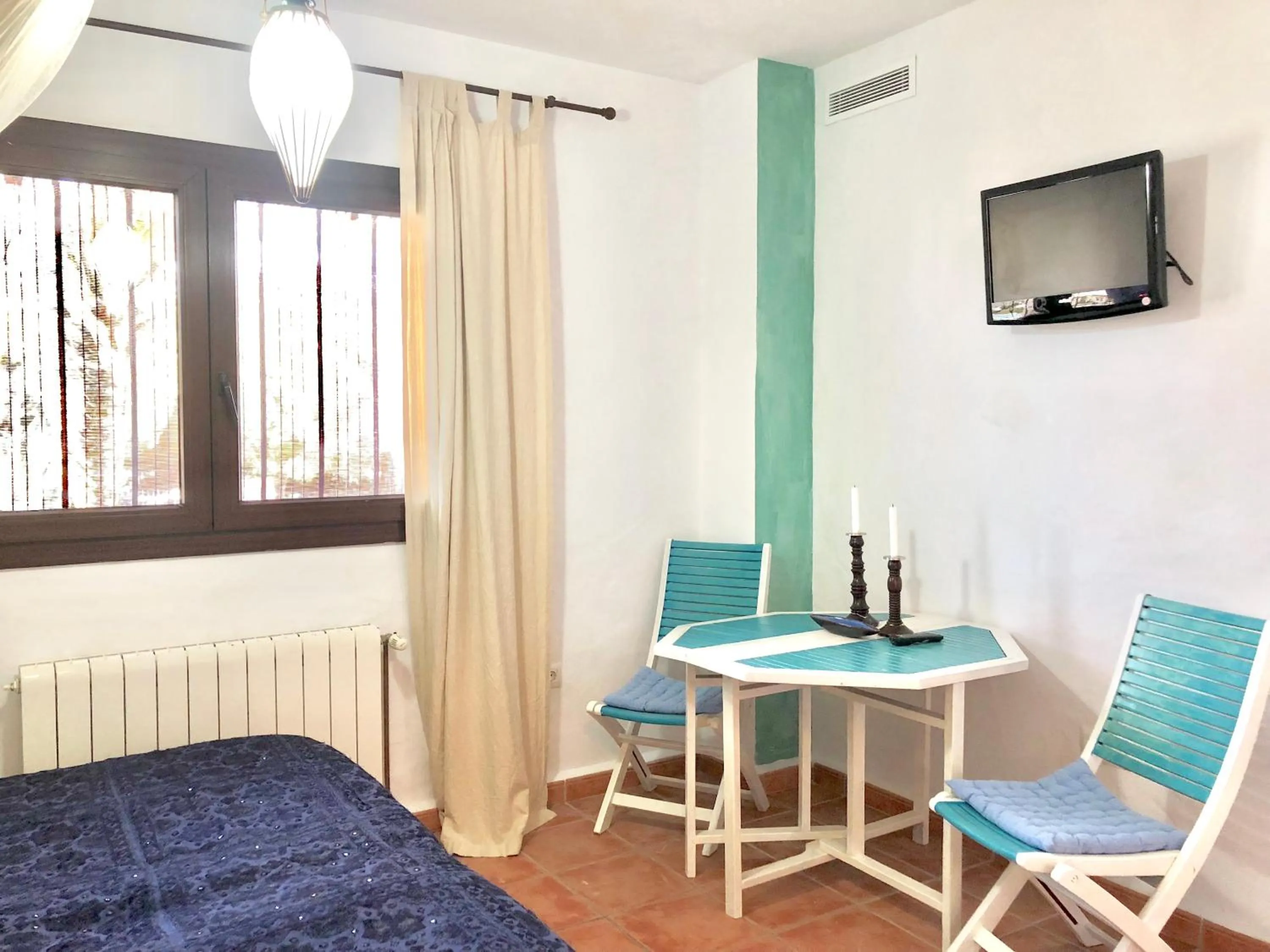 Dining area, Bed in Paraiso Perdido