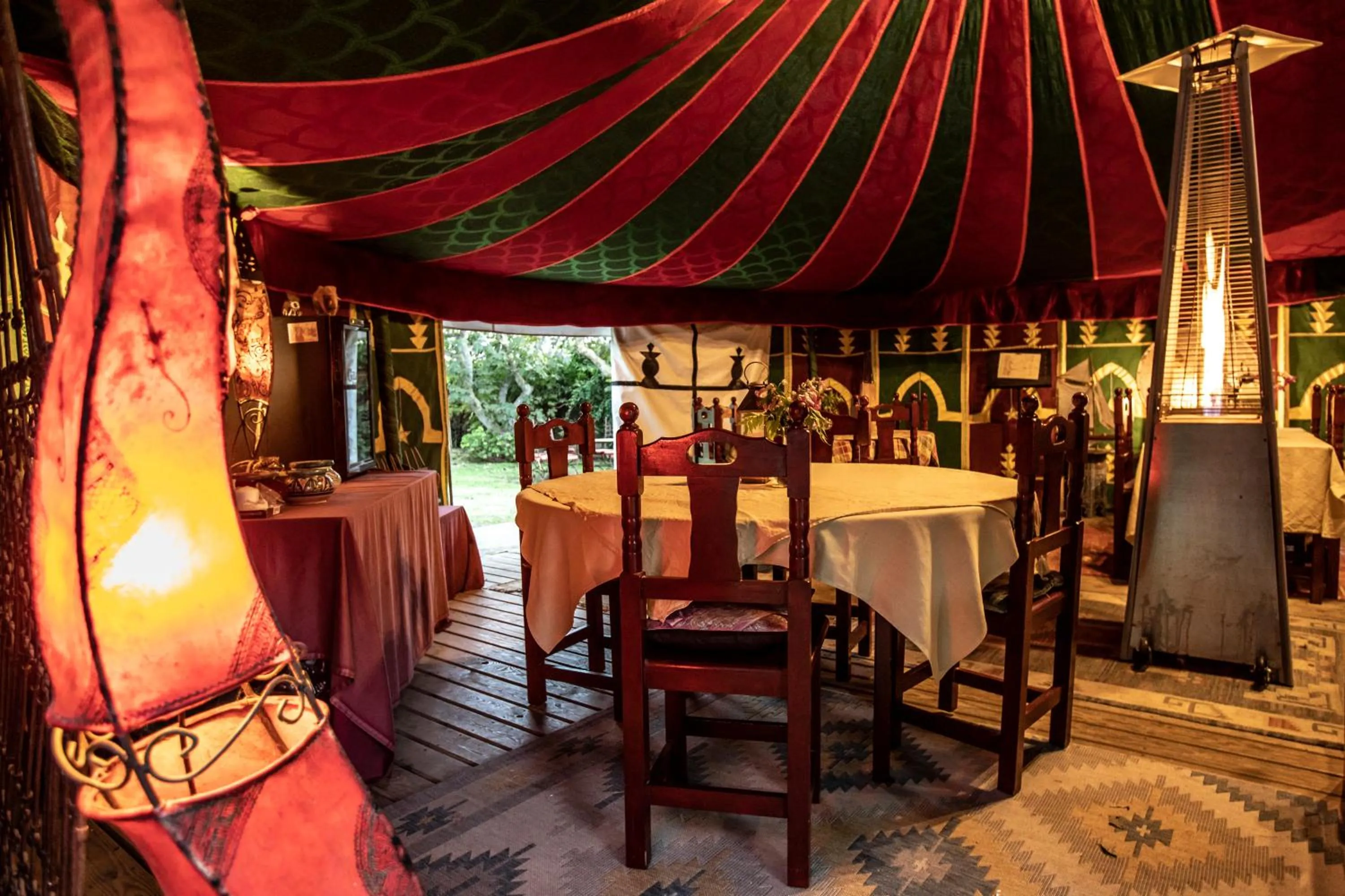 Restaurant/places to eat in Paraiso Perdido