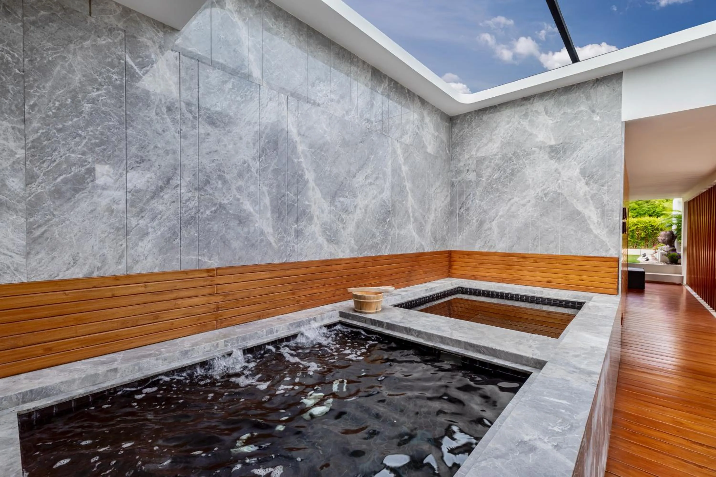 Hot Tub in Villa Sangkachai