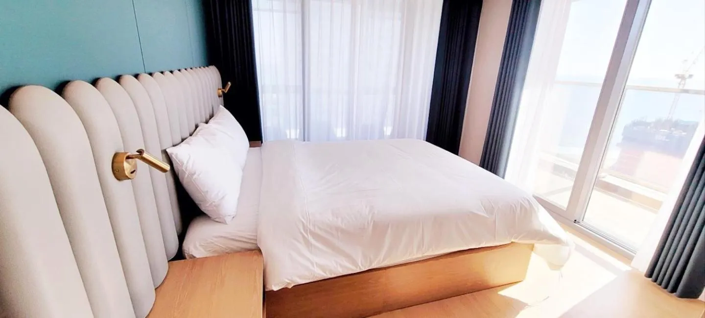 Bedroom, Bed in Haeundae Lamer Stay