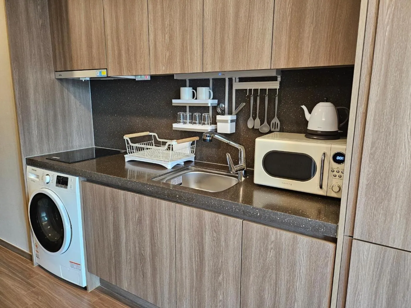 Kitchen or kitchenette in Haeundae Lamer Stay