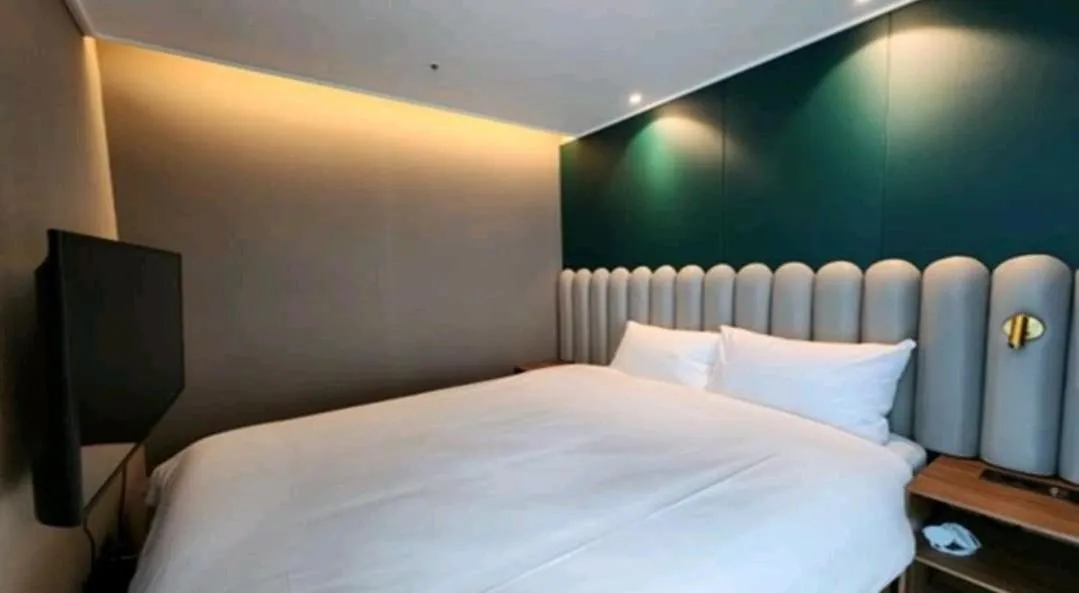 Bedroom, Bed in Haeundae Lamer Stay