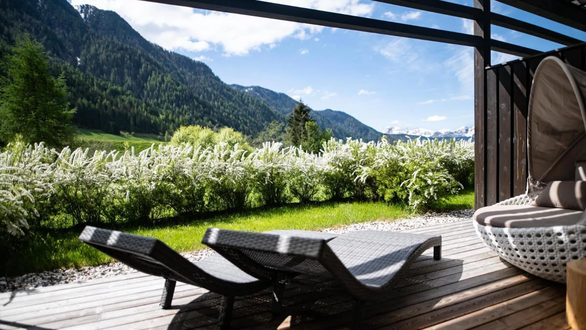 Garden in La Casies Mountain Hotel