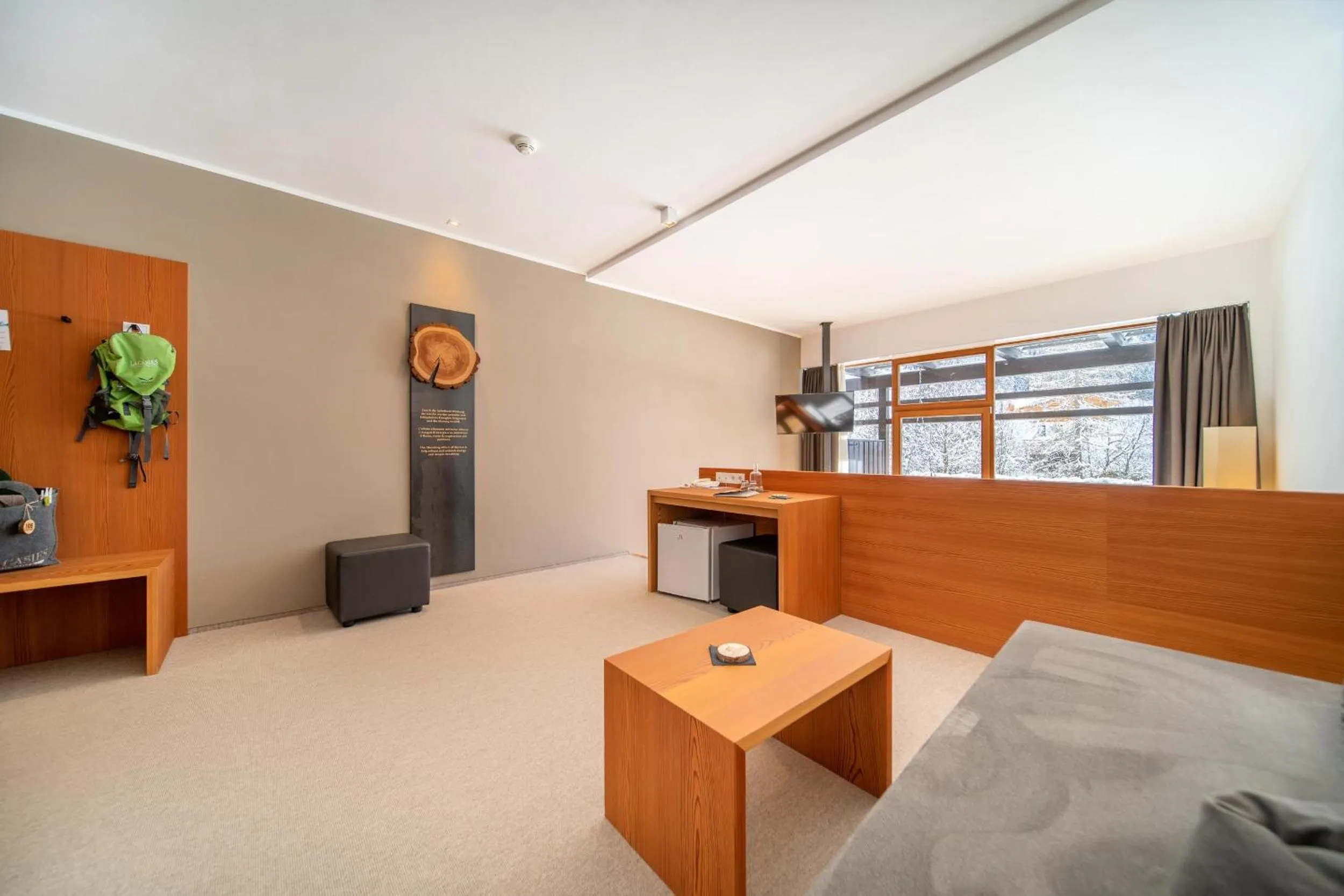 Living room, Bed in La Casies Mountain Hotel