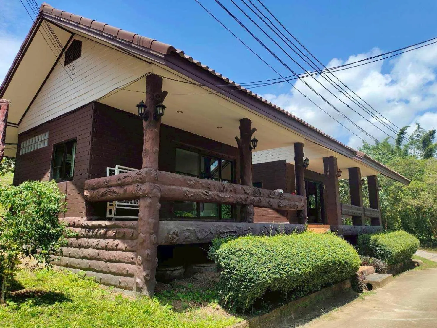 Property building in Saitharn Iyara Resort