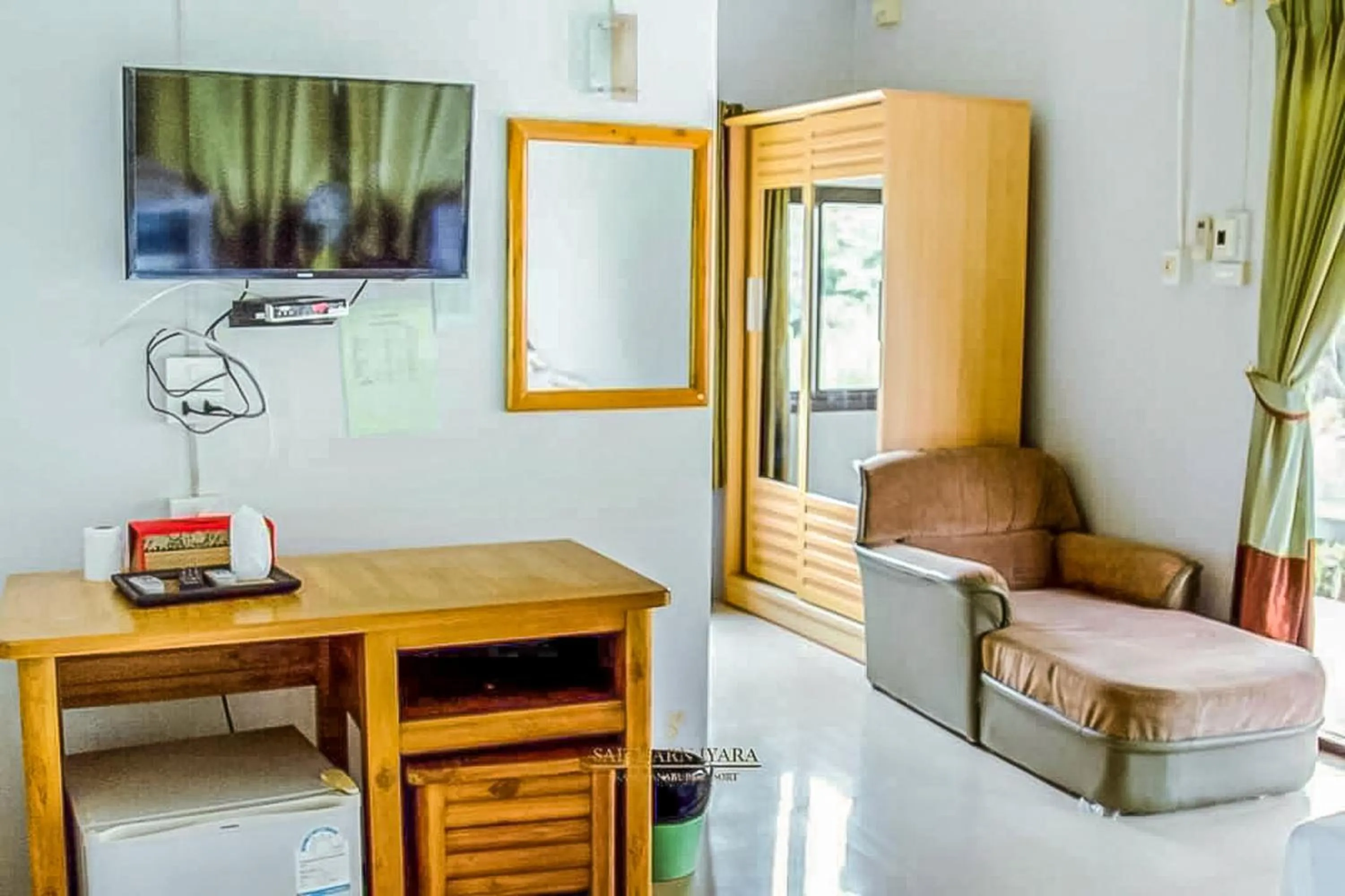 TV and multimedia in Saitharn Iyara Resort