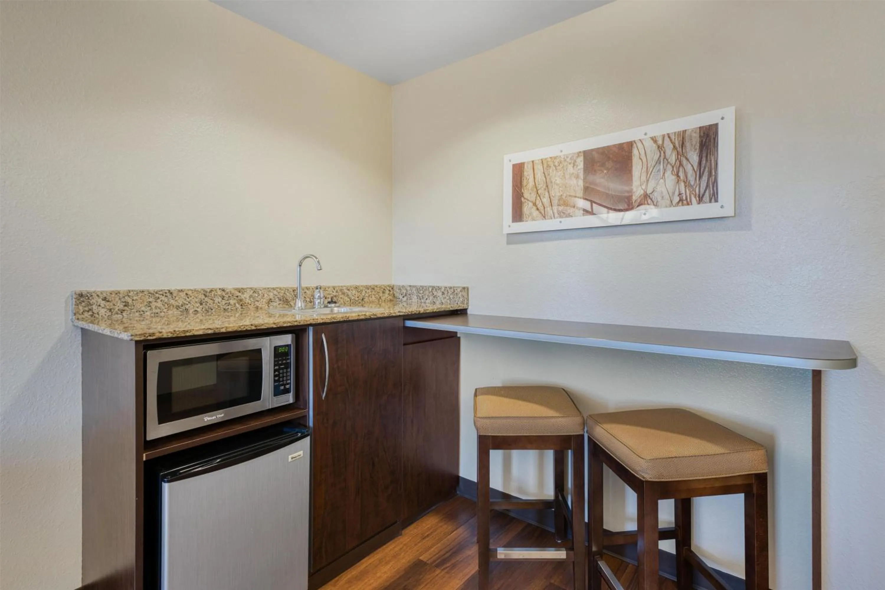 Bedroom in SureStay Plus Hotel by Best Western Buckhannon