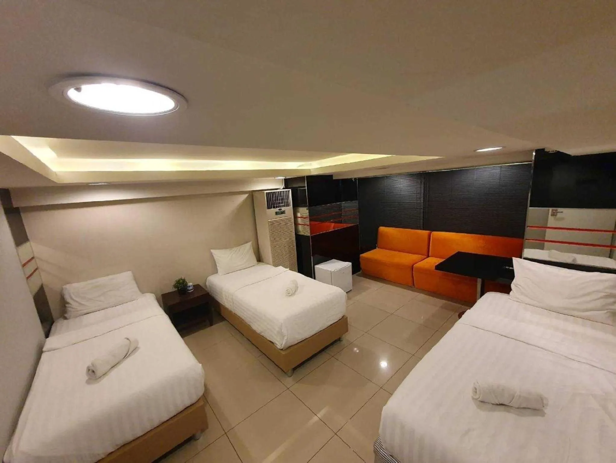 Bed in Deco Lux Hotel