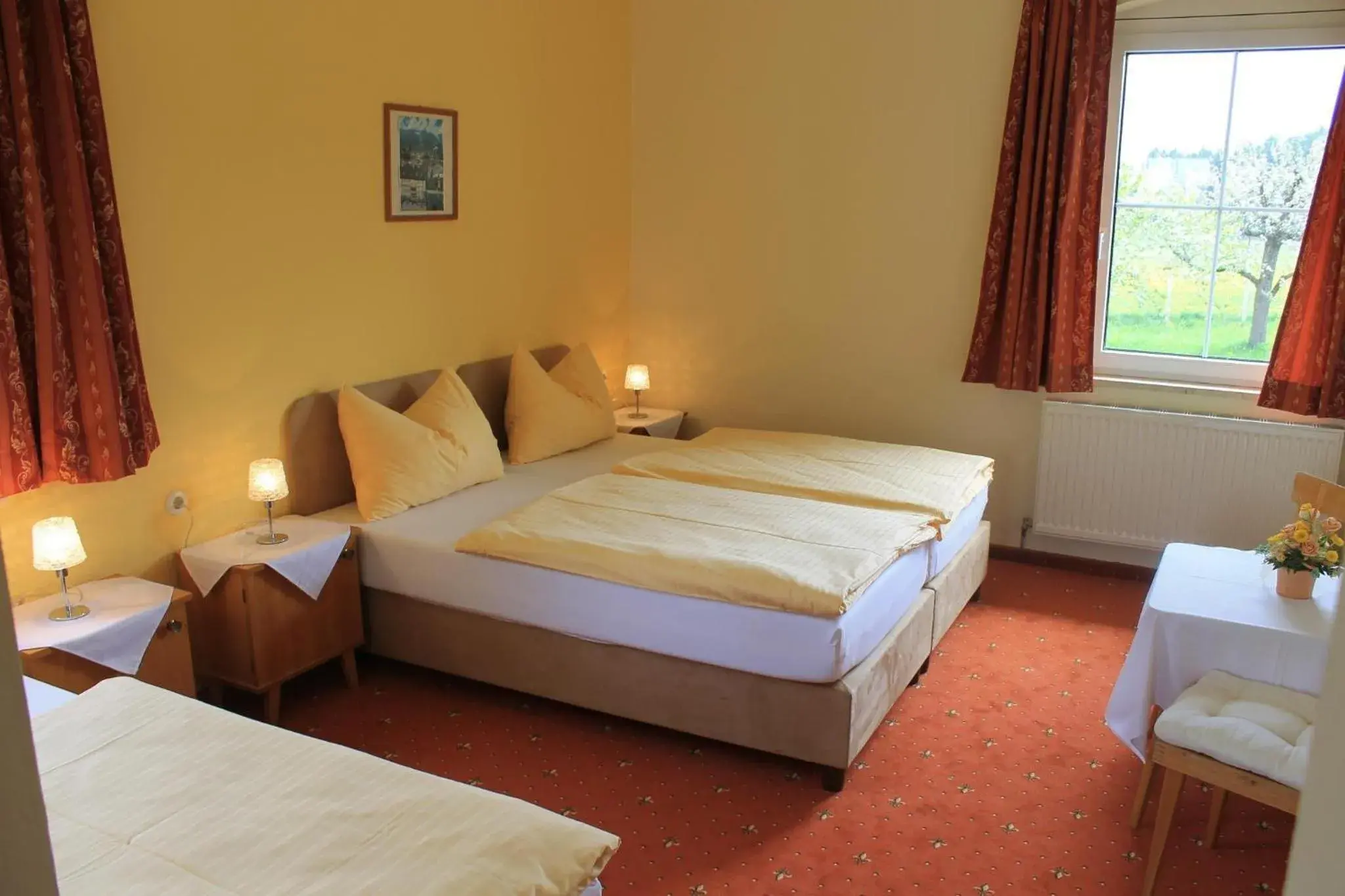 Double Room Including Breakfast in Landhotel Gasthof Eichhof Natters Double Room Including Breakfast in Landhotel Gasthof Eichhof Natters