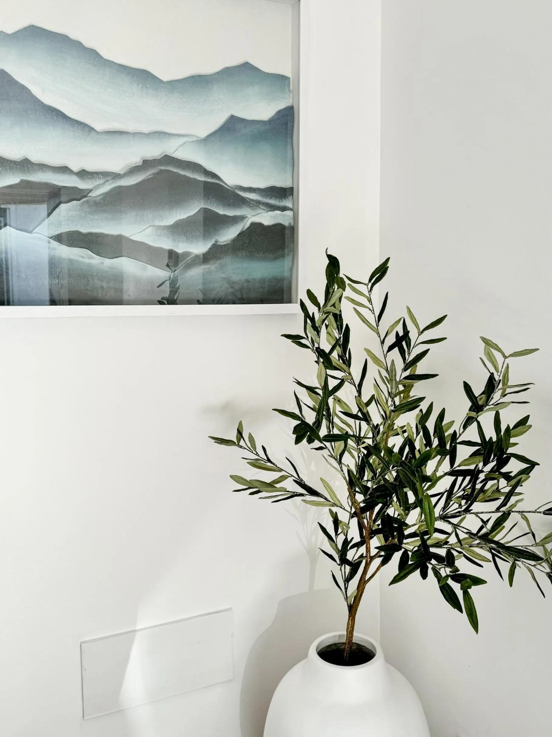 Decorative detail in Montblu at Echo Point