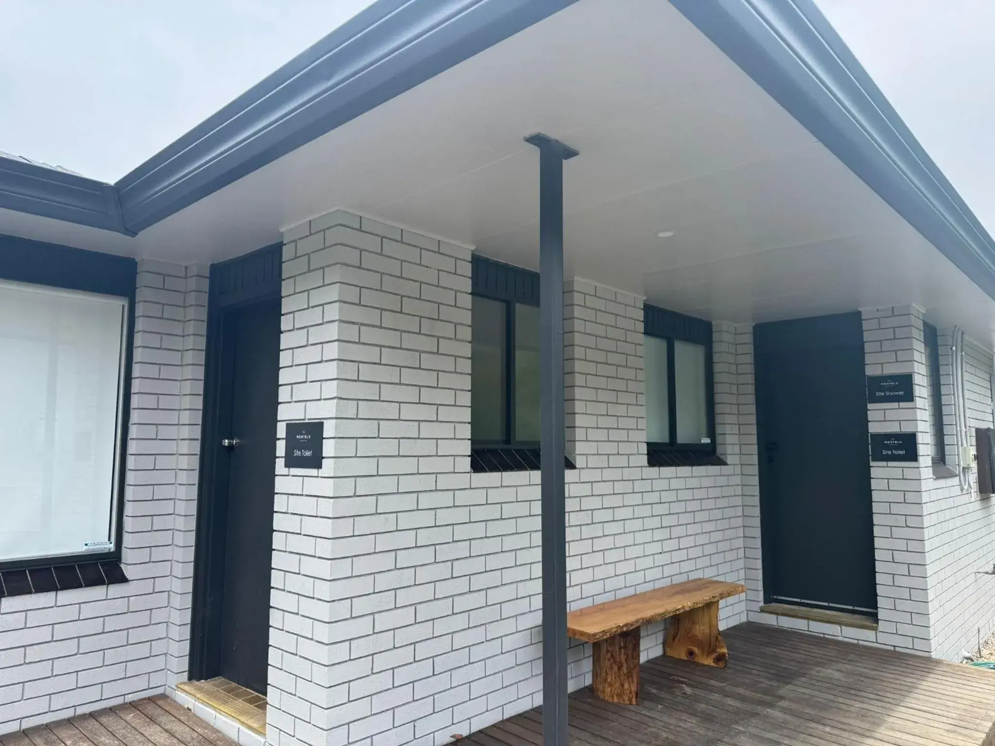 Mountain Goat Studio in Montblu at Echo Point Mountain Goat Studio in Montblu at Echo Point