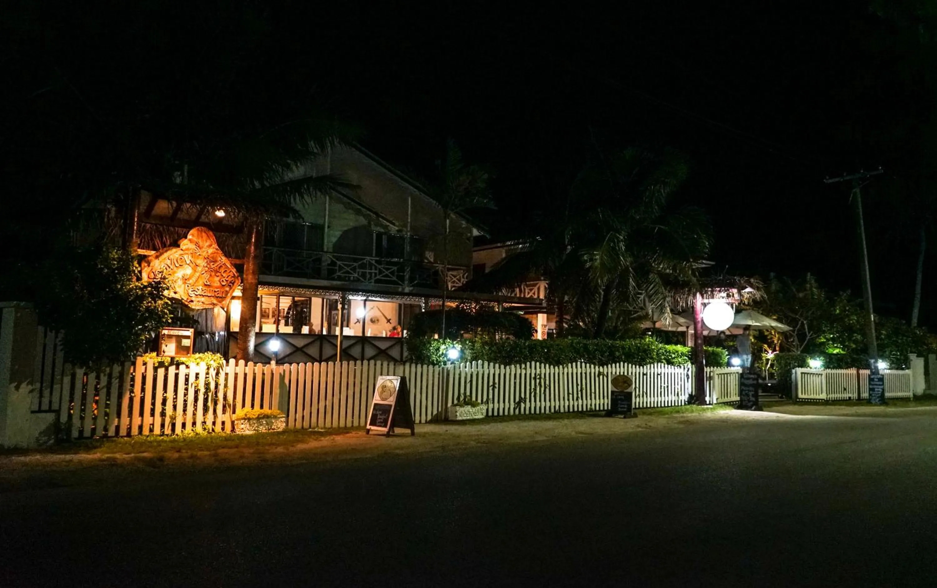 Property building in Seaview Lodge and Restaurant