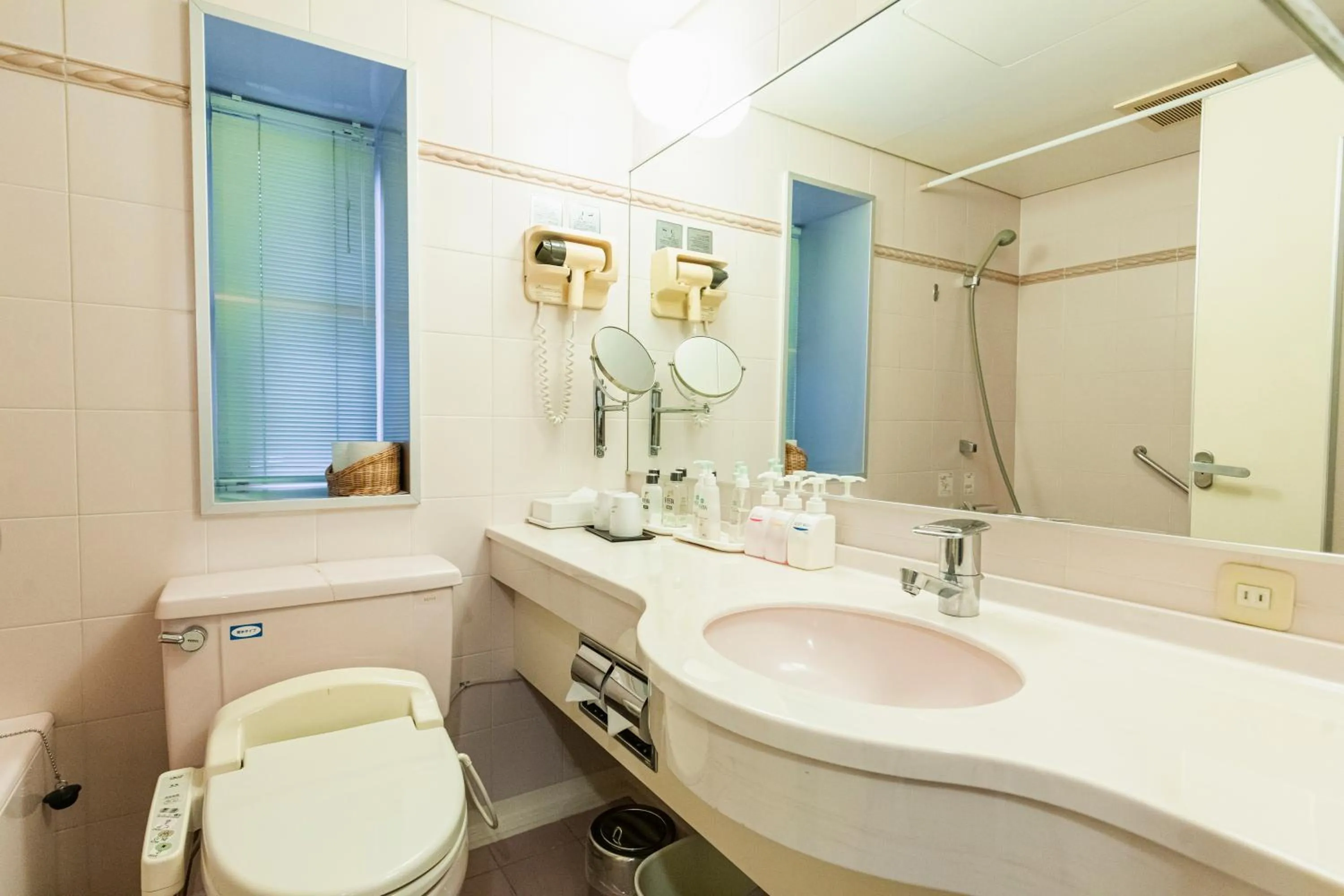 Toilet in Yufuin Kotobuki Hananosho