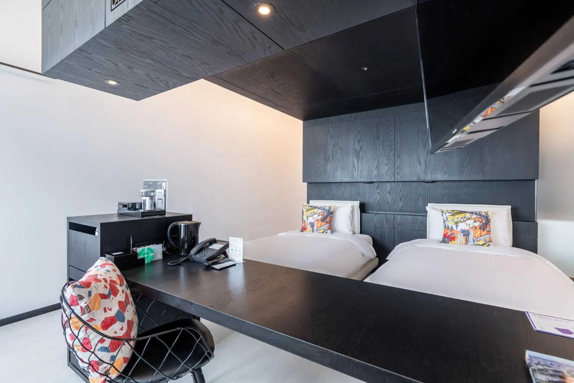 Bed in The Place Tainan