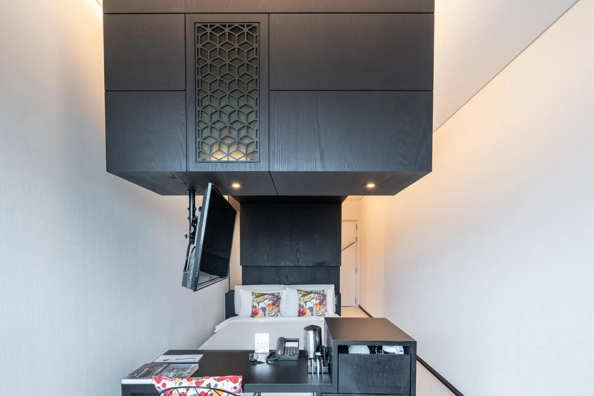 Bed in The Place Tainan