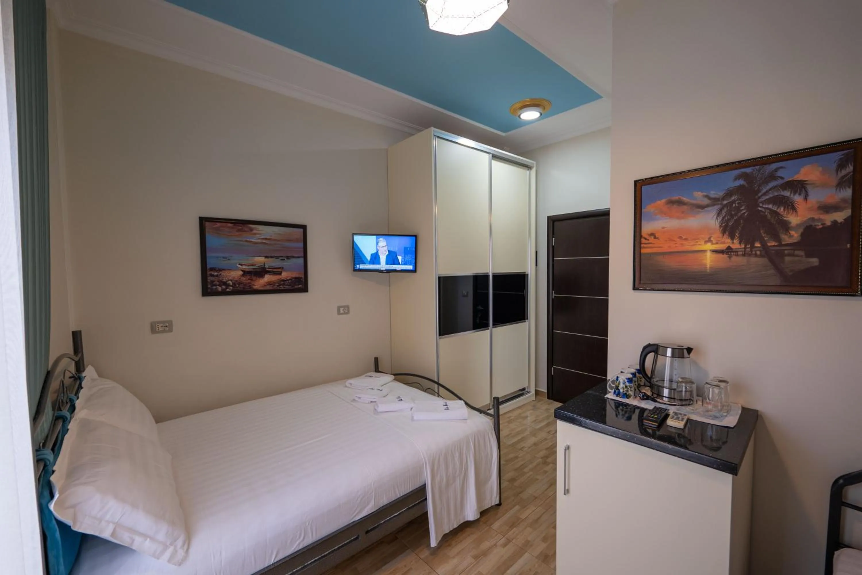 Coffee/tea facilities, Bed in Vila Vasili