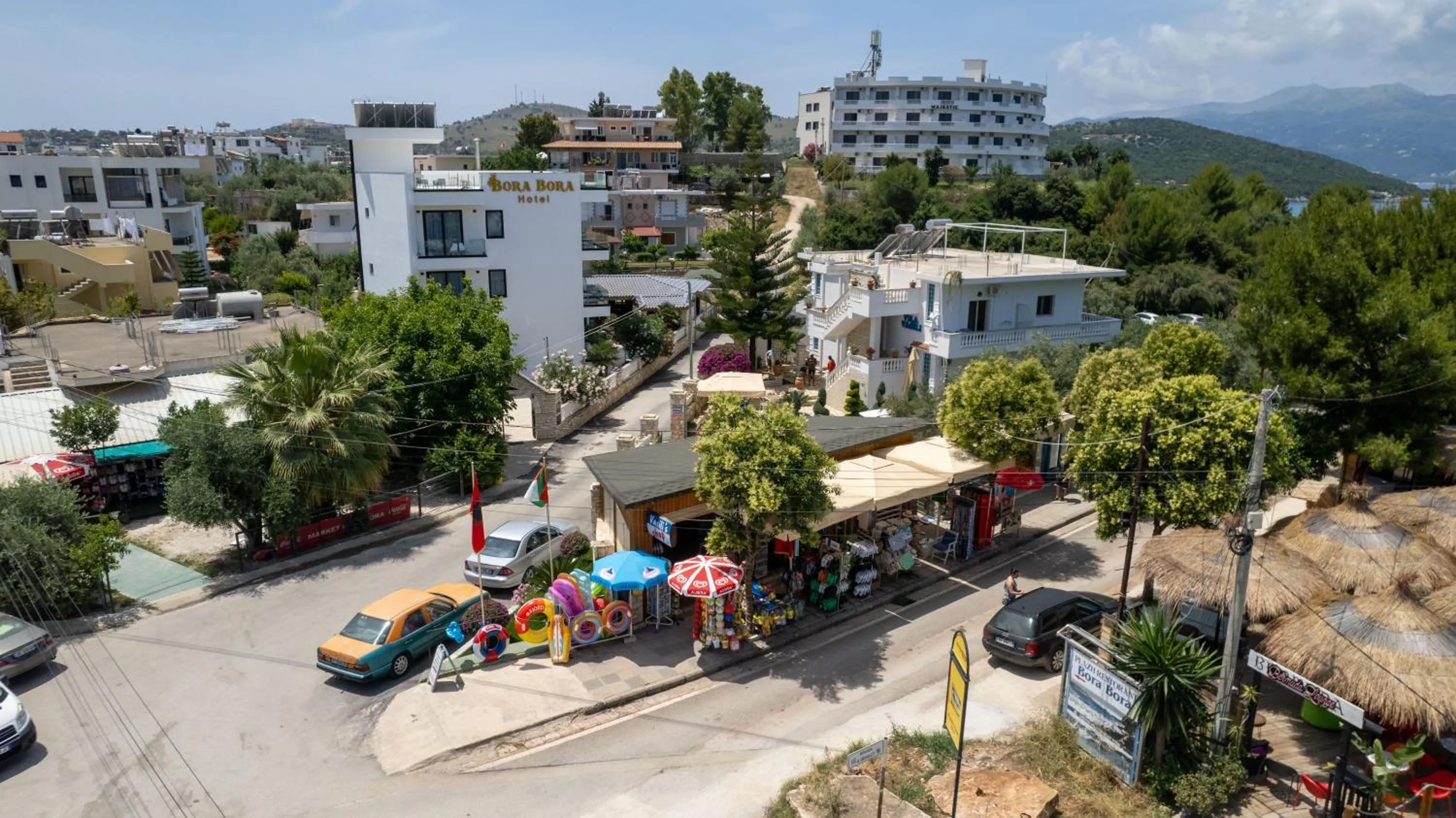 Property building in Vila Vasili