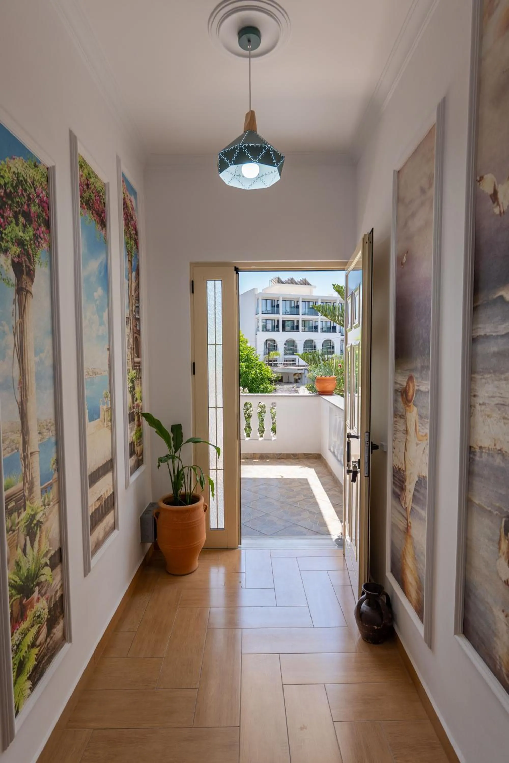 Property building in Vila Vasili