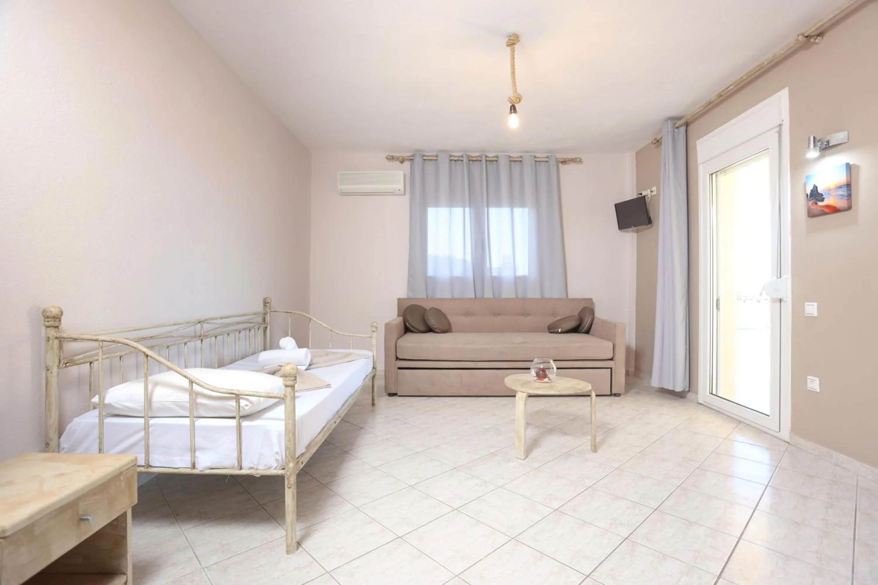 Bed in Summer Dream Hotel