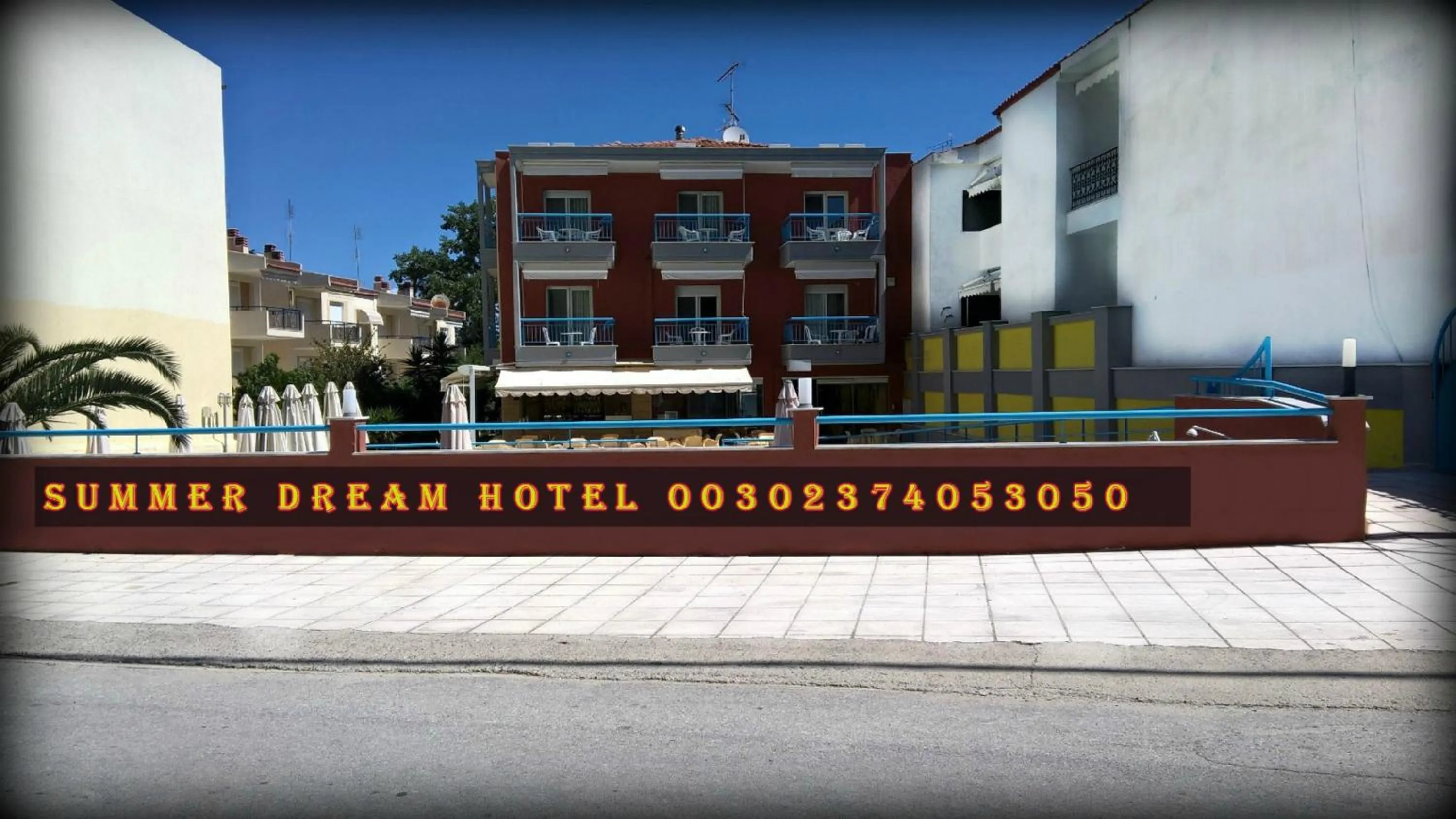 Facade/entrance in Summer Dream Hotel