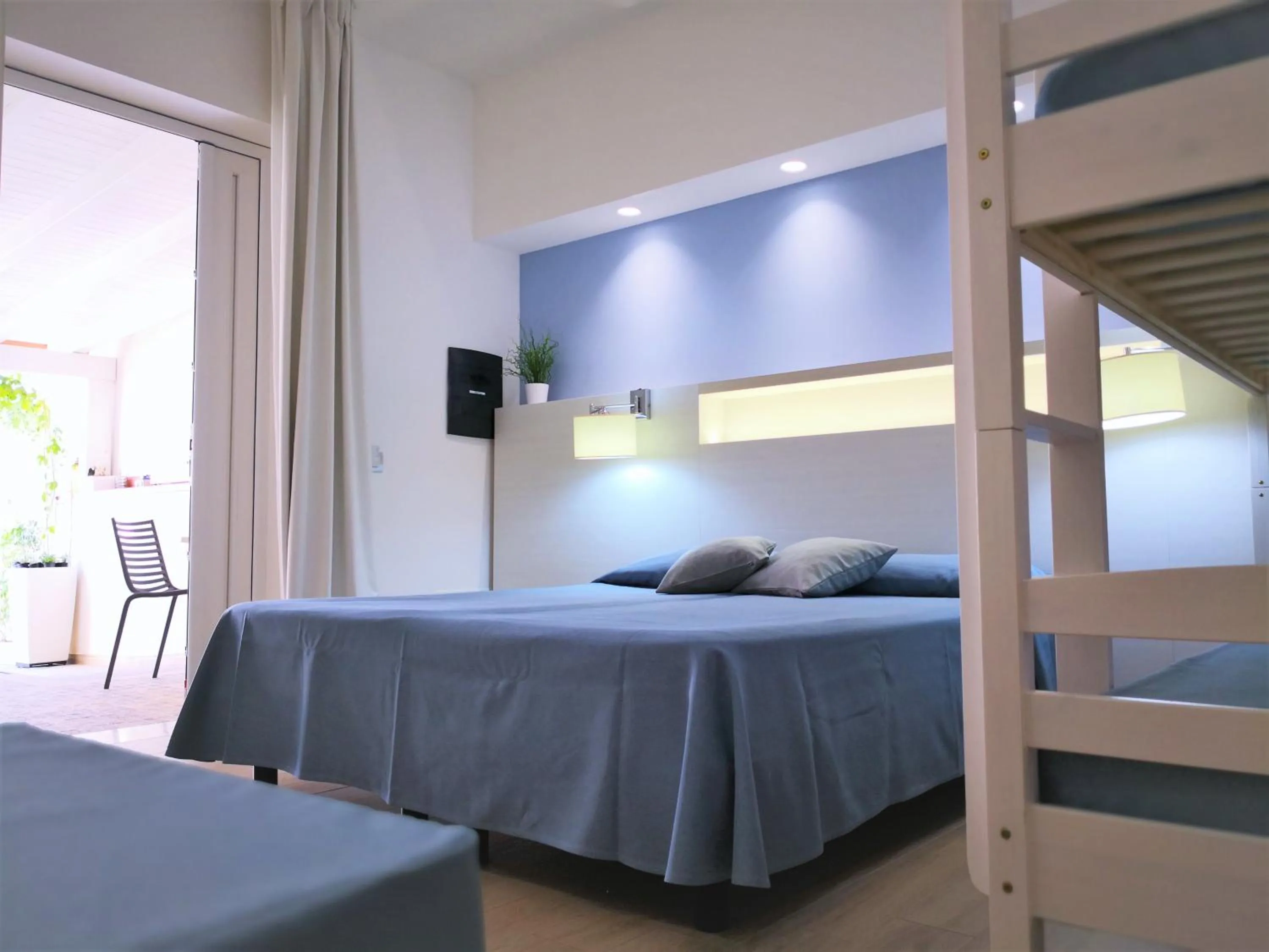 Photo of the whole room, Bed in Hotel Perla Gaia