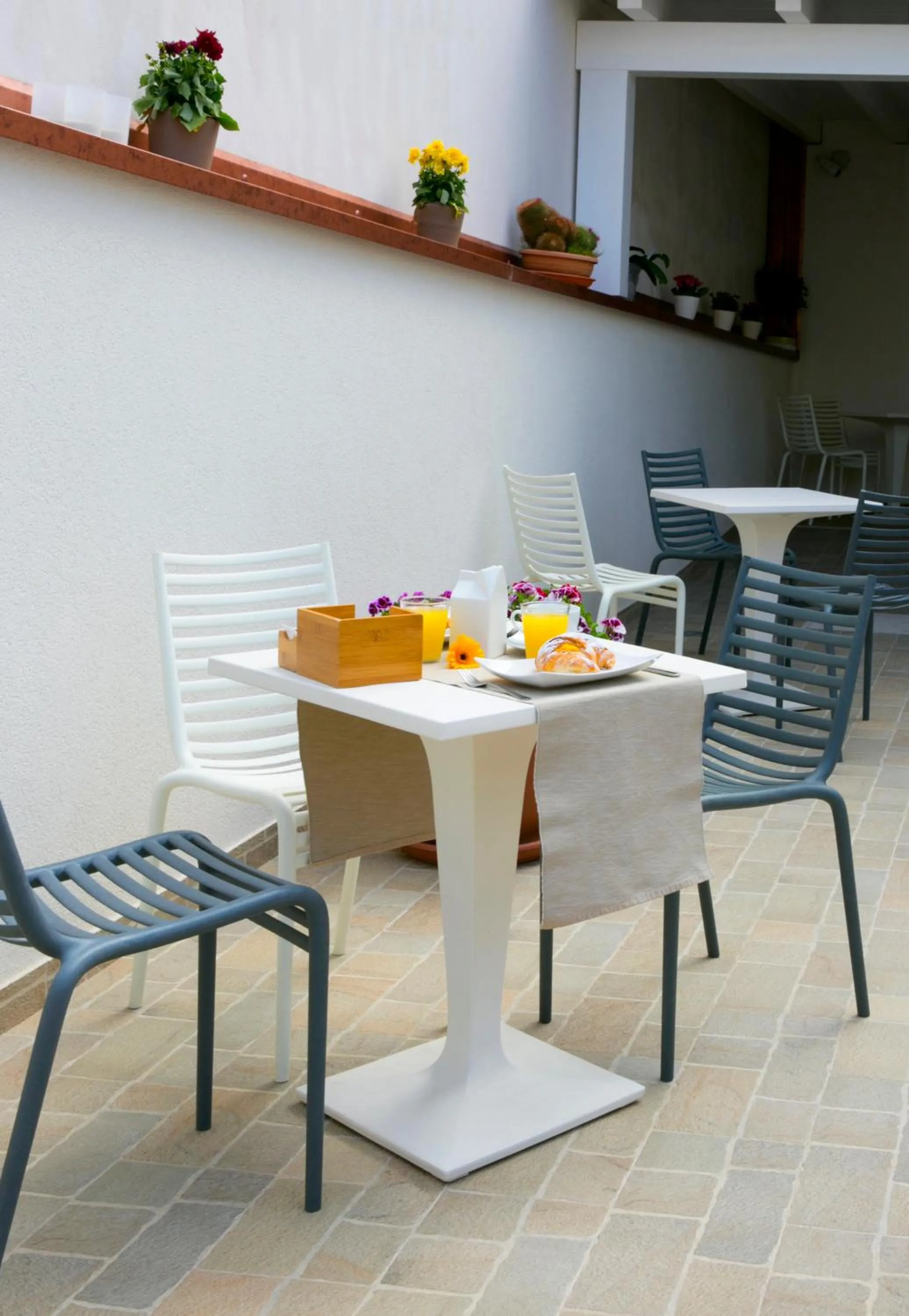 Breakfast in Hotel Perla Gaia