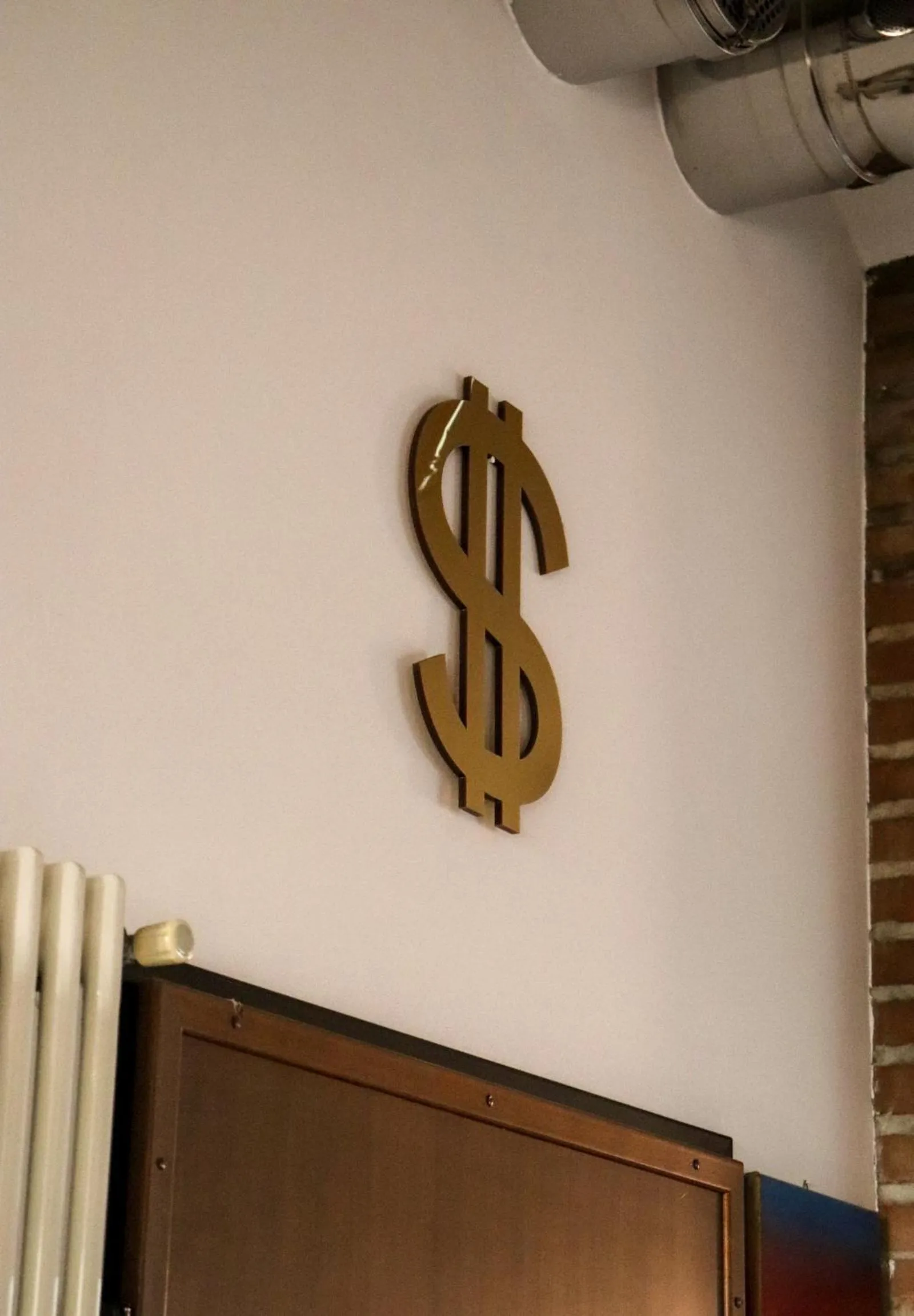 furniture in La Corte di Brusuglio Apartments