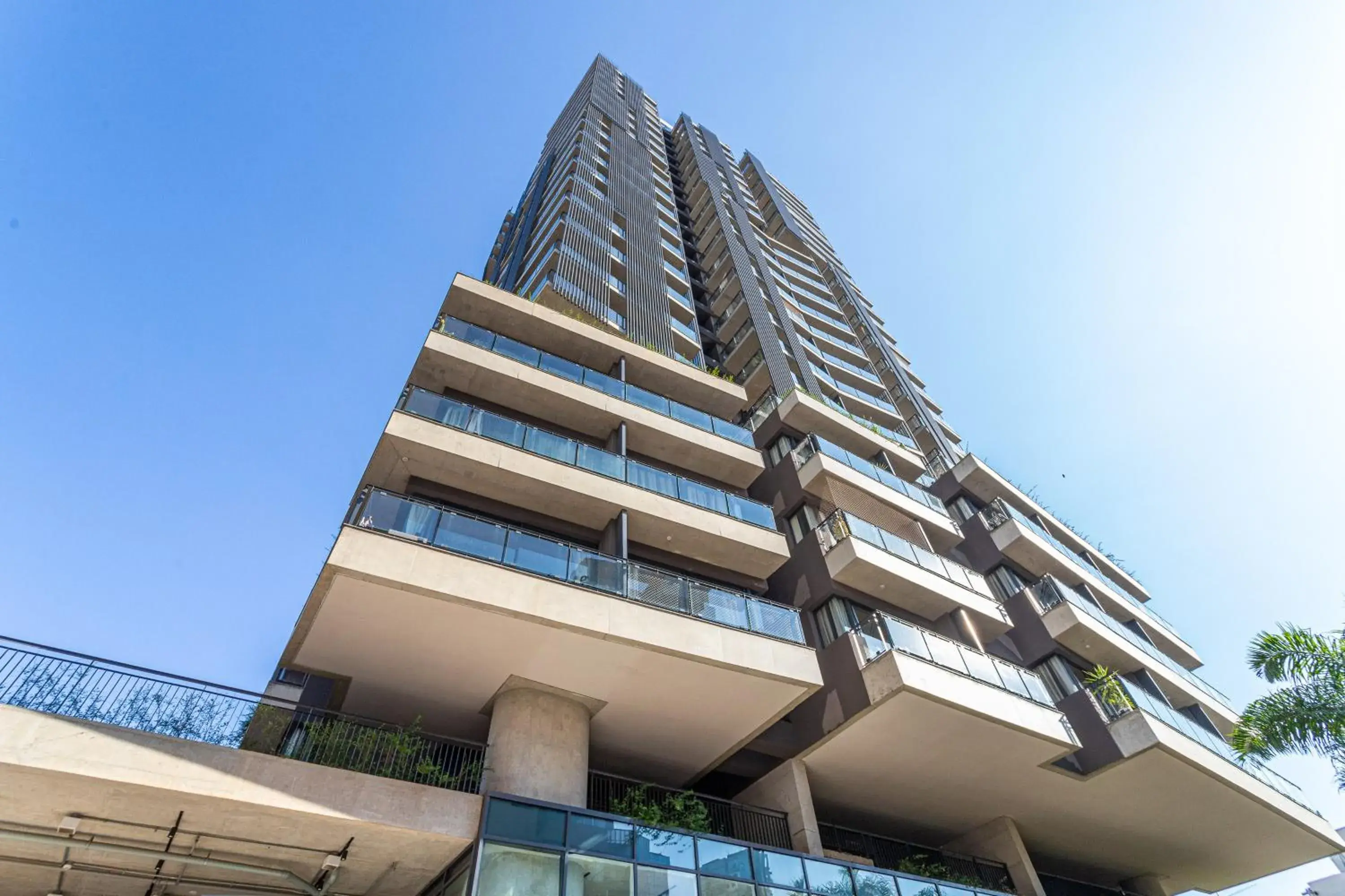 Ayra Pinheiros - Apartamentos com vista incrível para São Paulo ao lado da Rebouças e Faria Lima Ayra Pinheiros - Apartamentos com vista incrível para São Paulo ao lado da Rebouças e Faria Lima