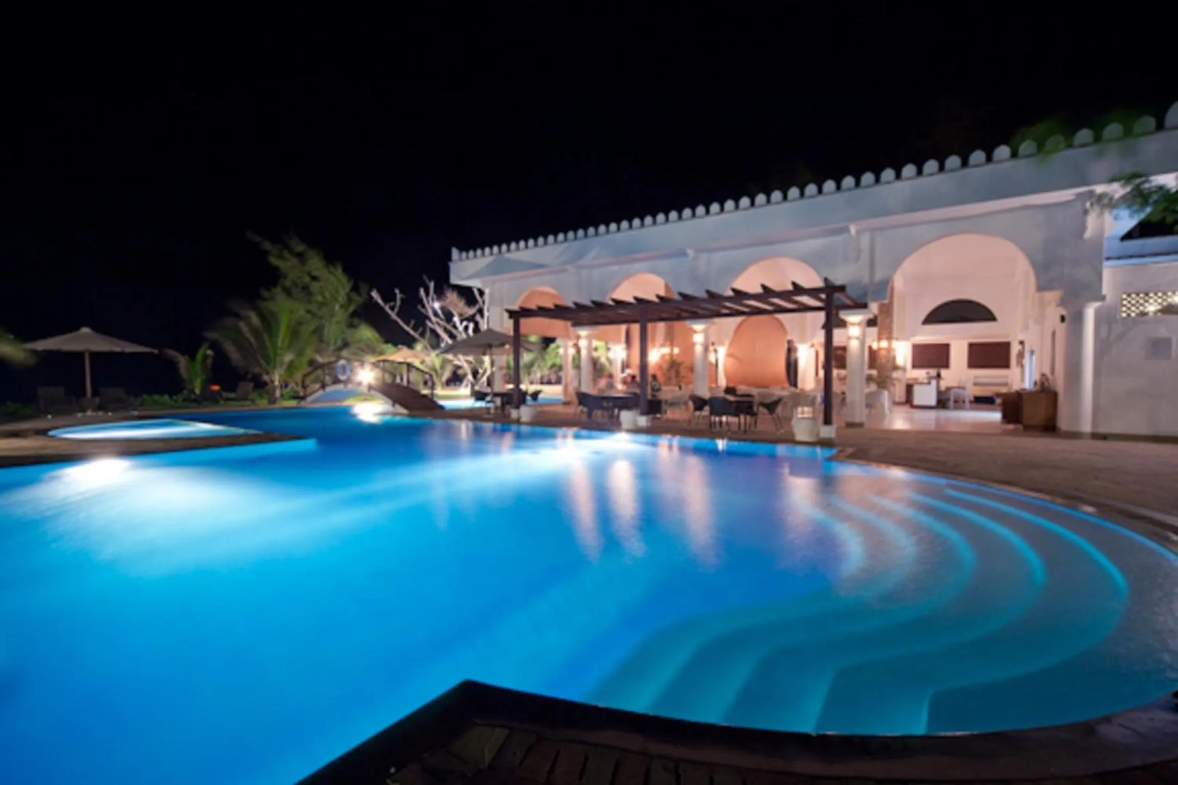 Swimming pool in Lantana Galu Beach