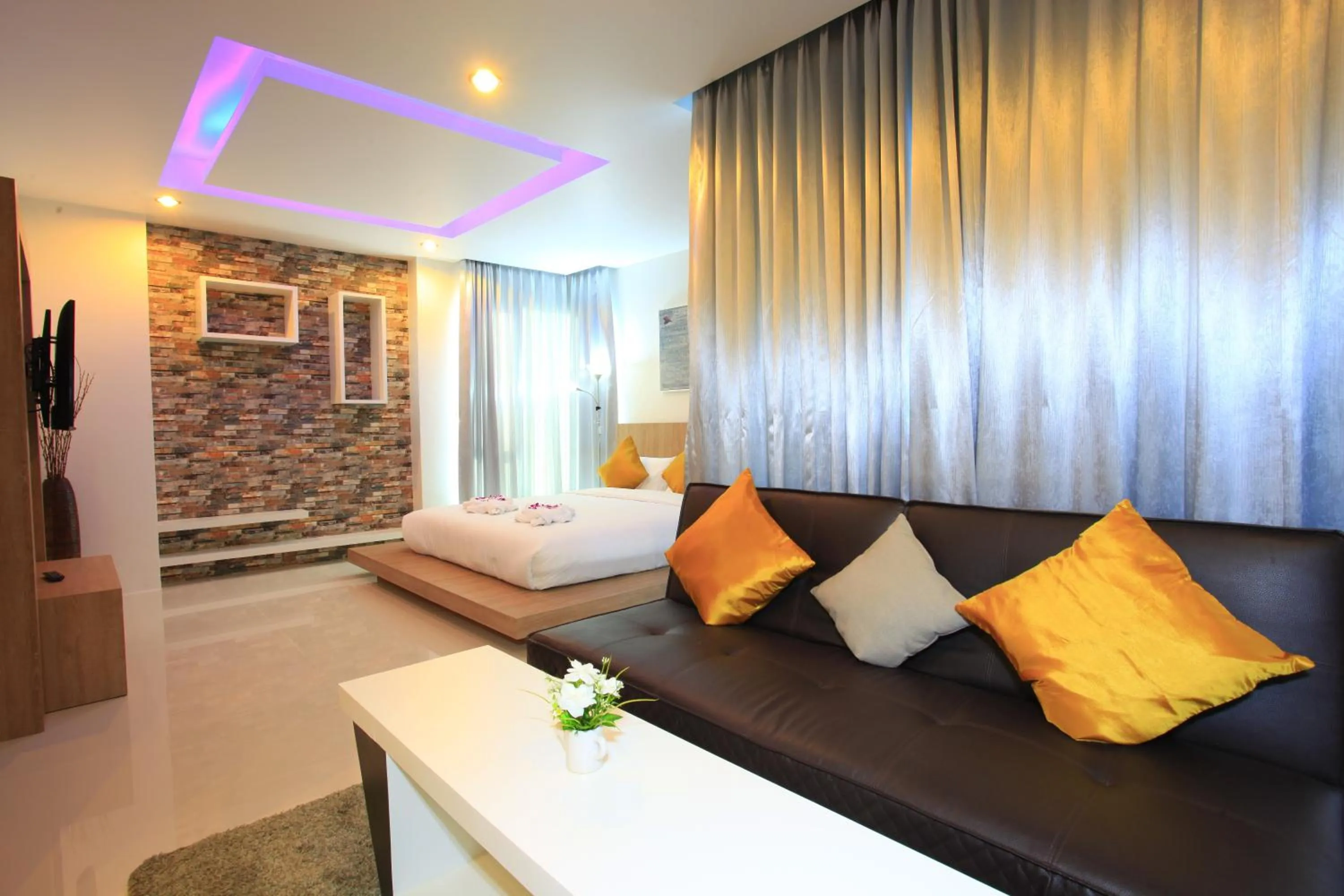 Bed in Buasri By Ohm