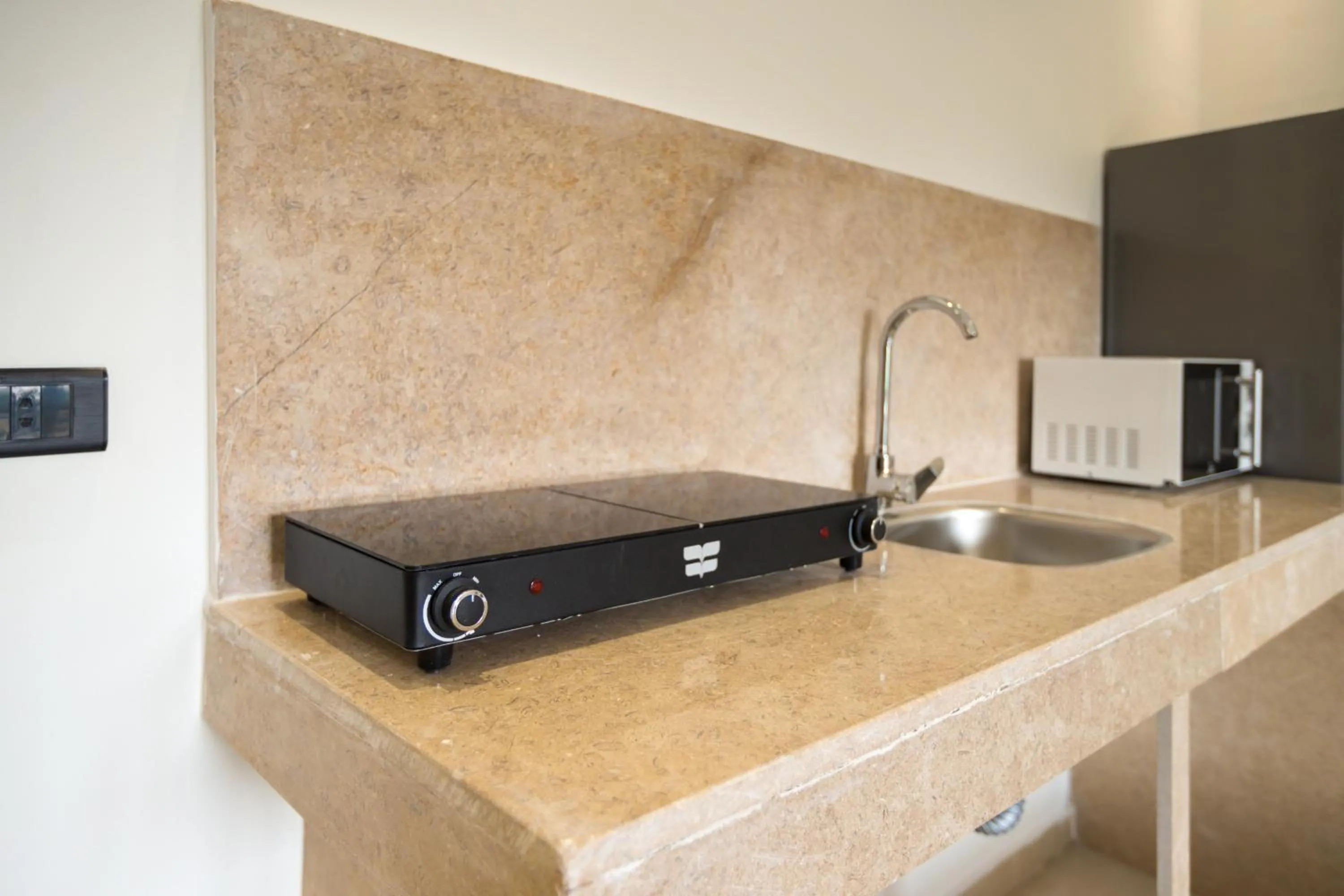 Kitchen or kitchenette in Seven Stays Zayed