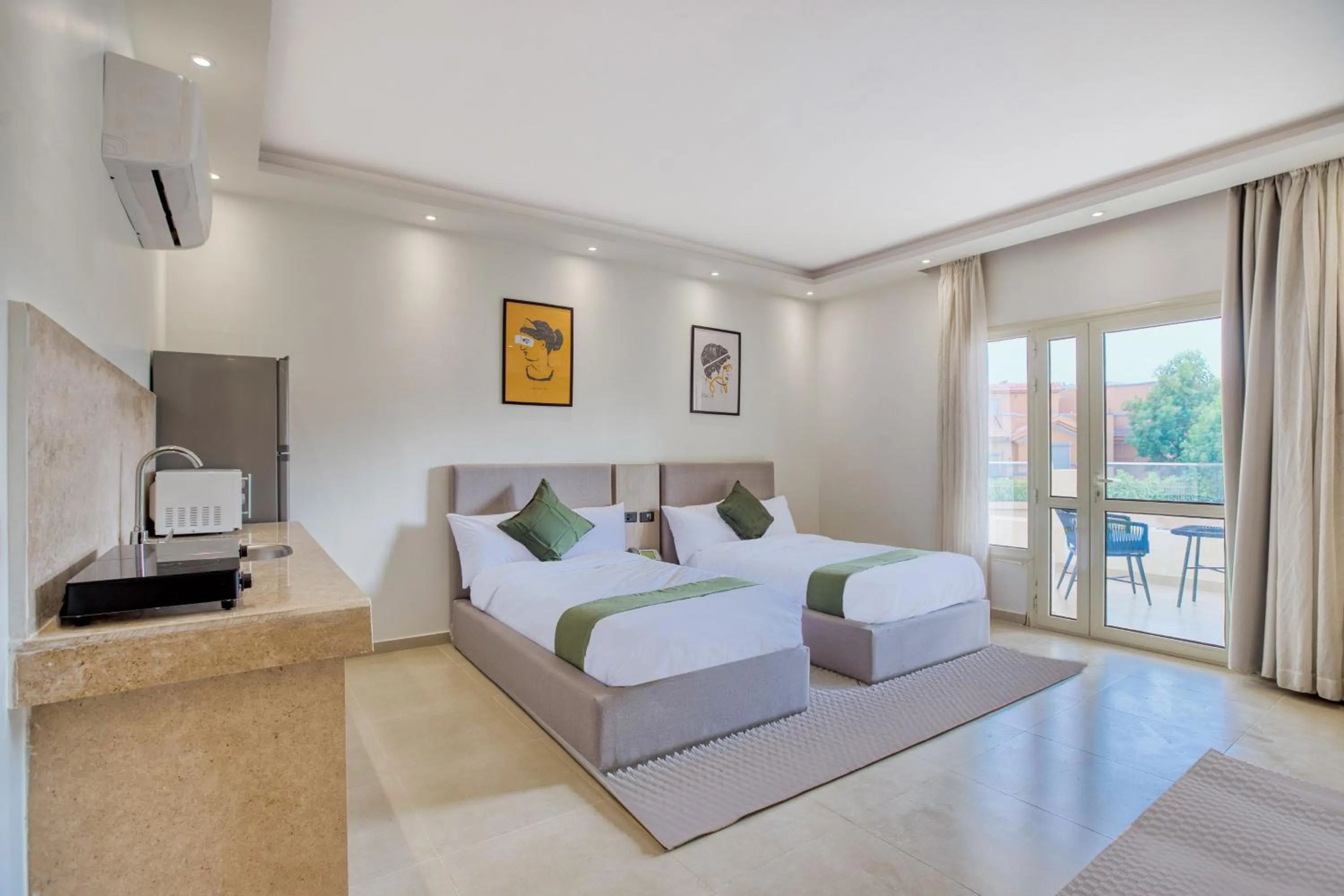 Photo of the whole room, Bed in Seven Stays Zayed