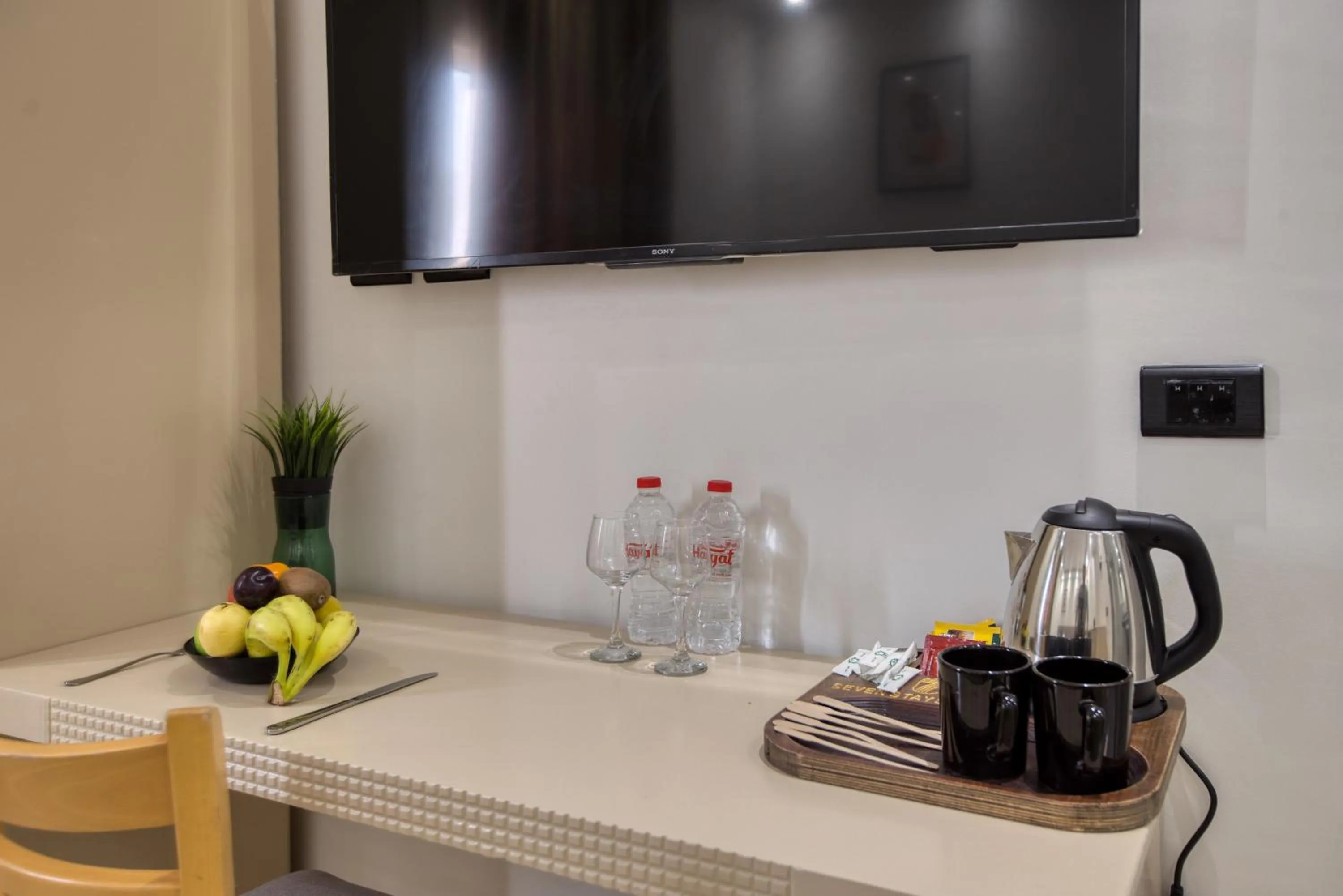 Coffee/tea facilities in Seven Stays Zayed