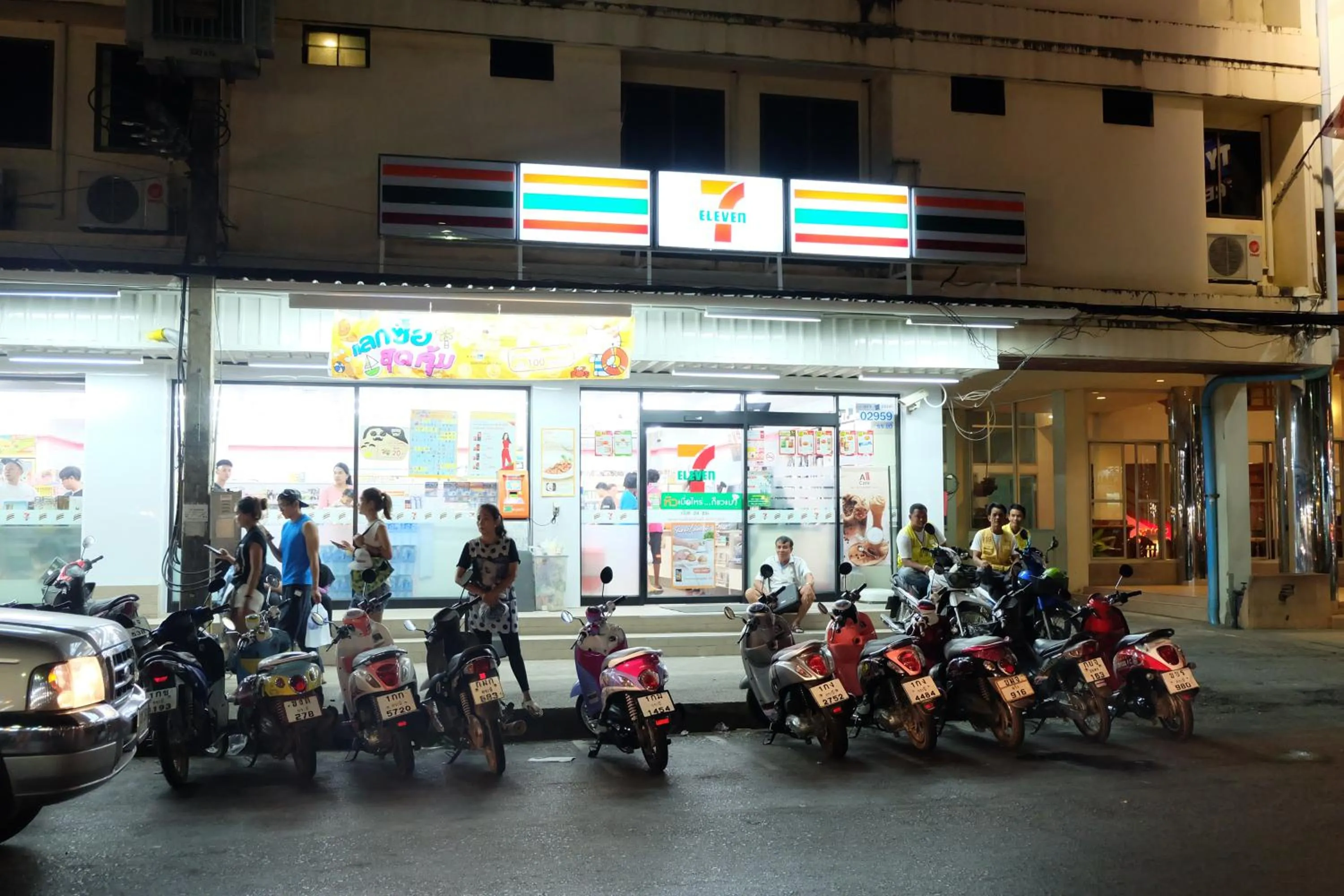 Restaurant/places to eat in Tiya House Rooms & Cafe