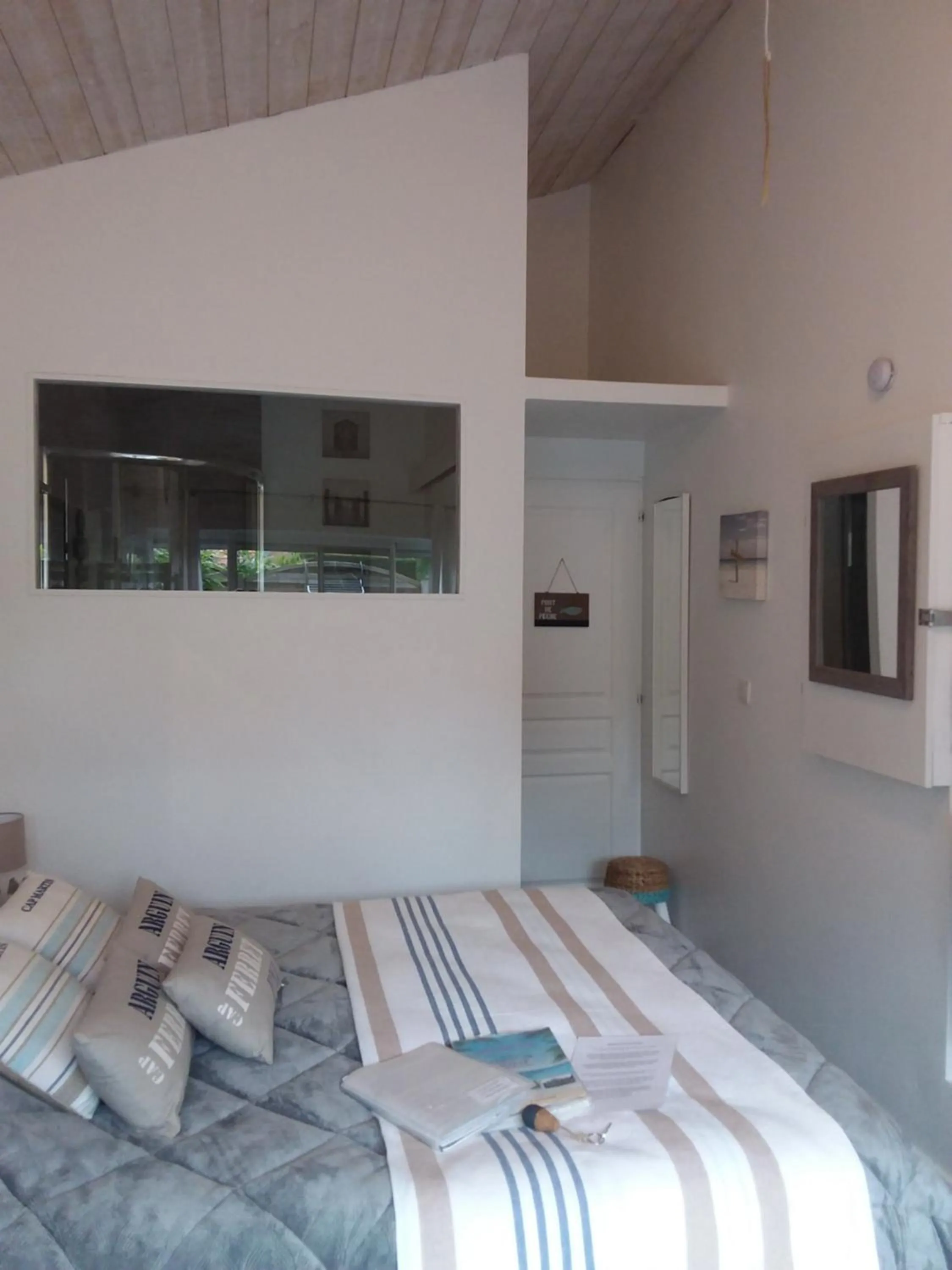 Bed in Villa Saint Barth