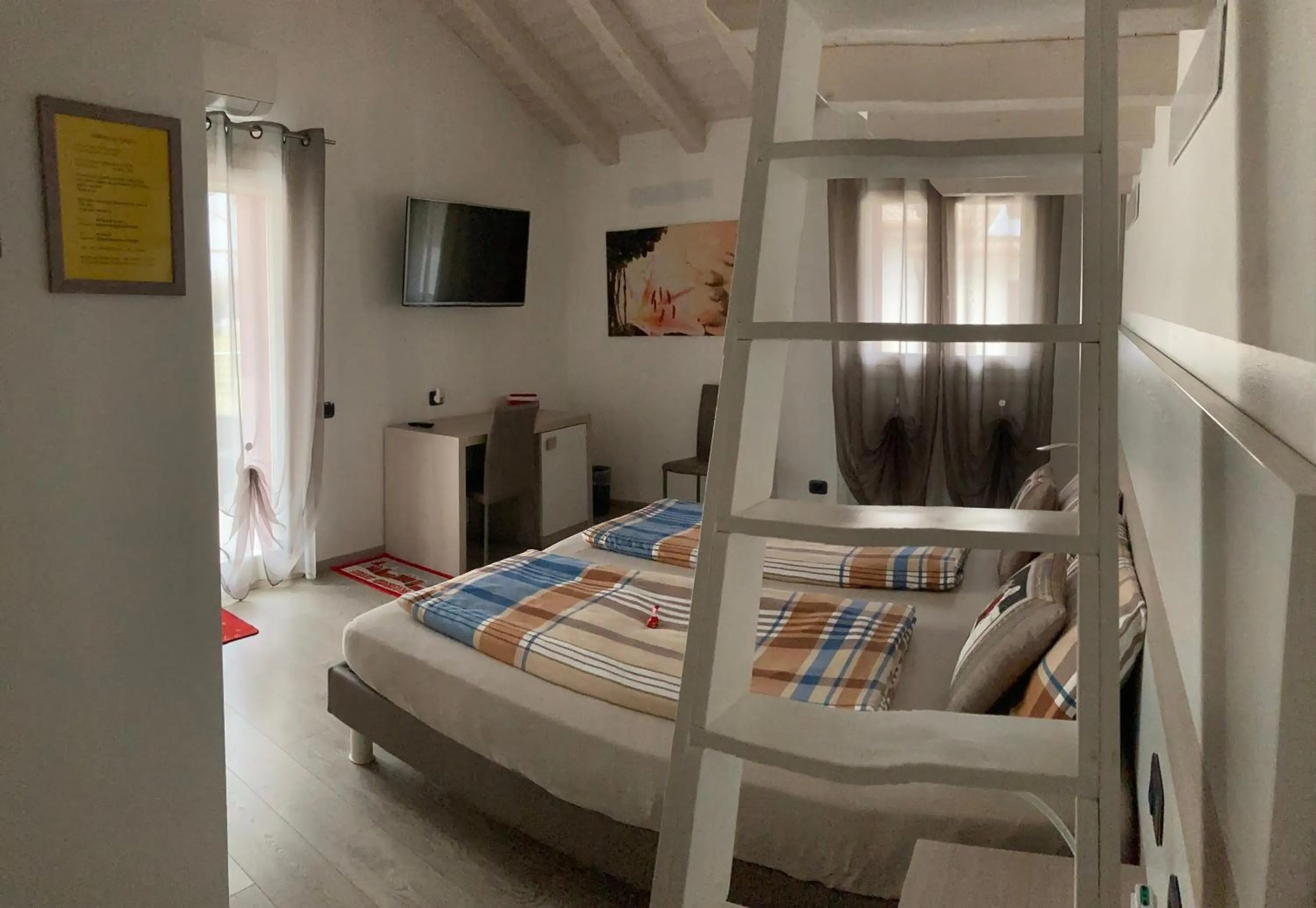 Photo of the whole room, Bed in B&B Nuova Ostiglia
