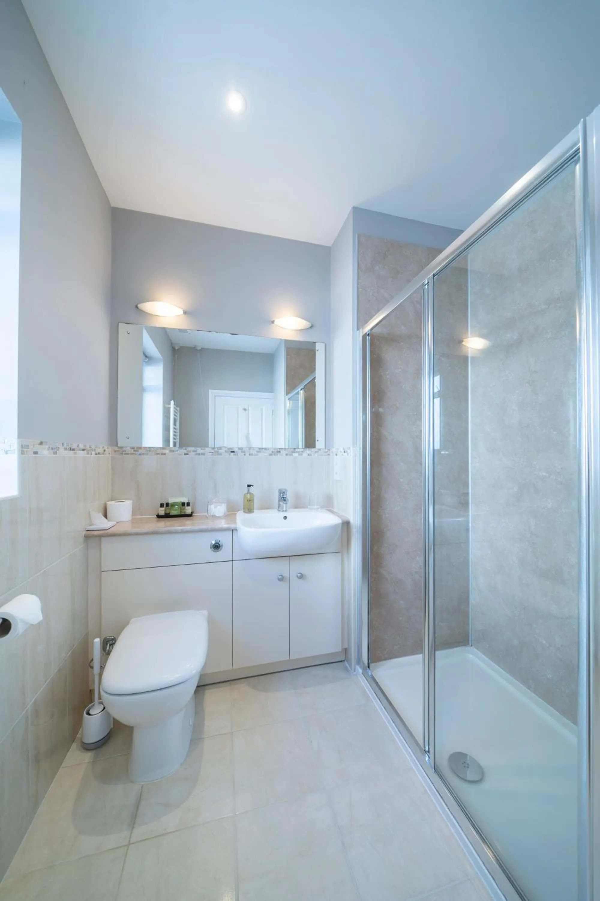 Bathroom in Peartree Serviced Apartments