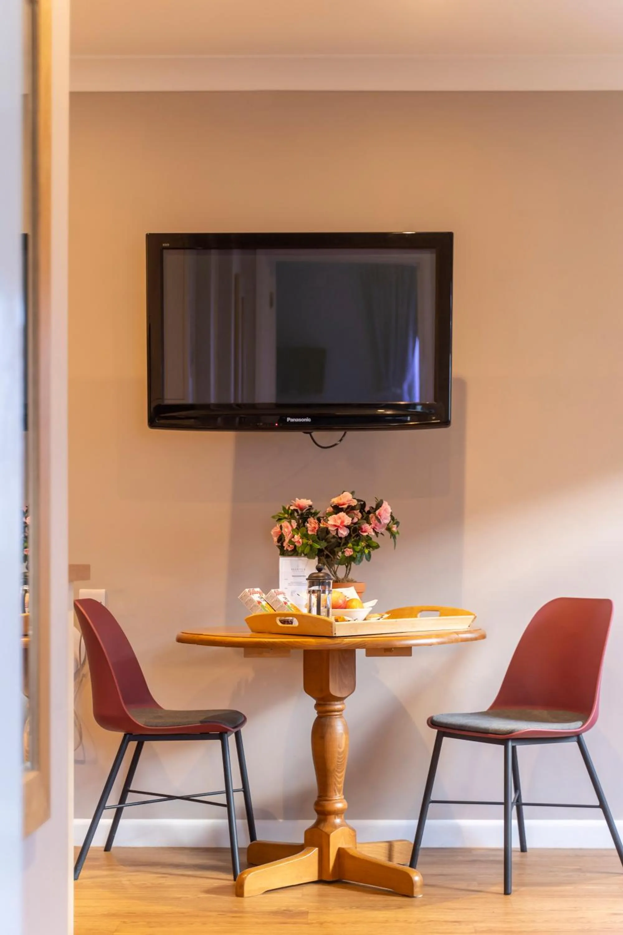 Dining area in Peartree Serviced Apartments