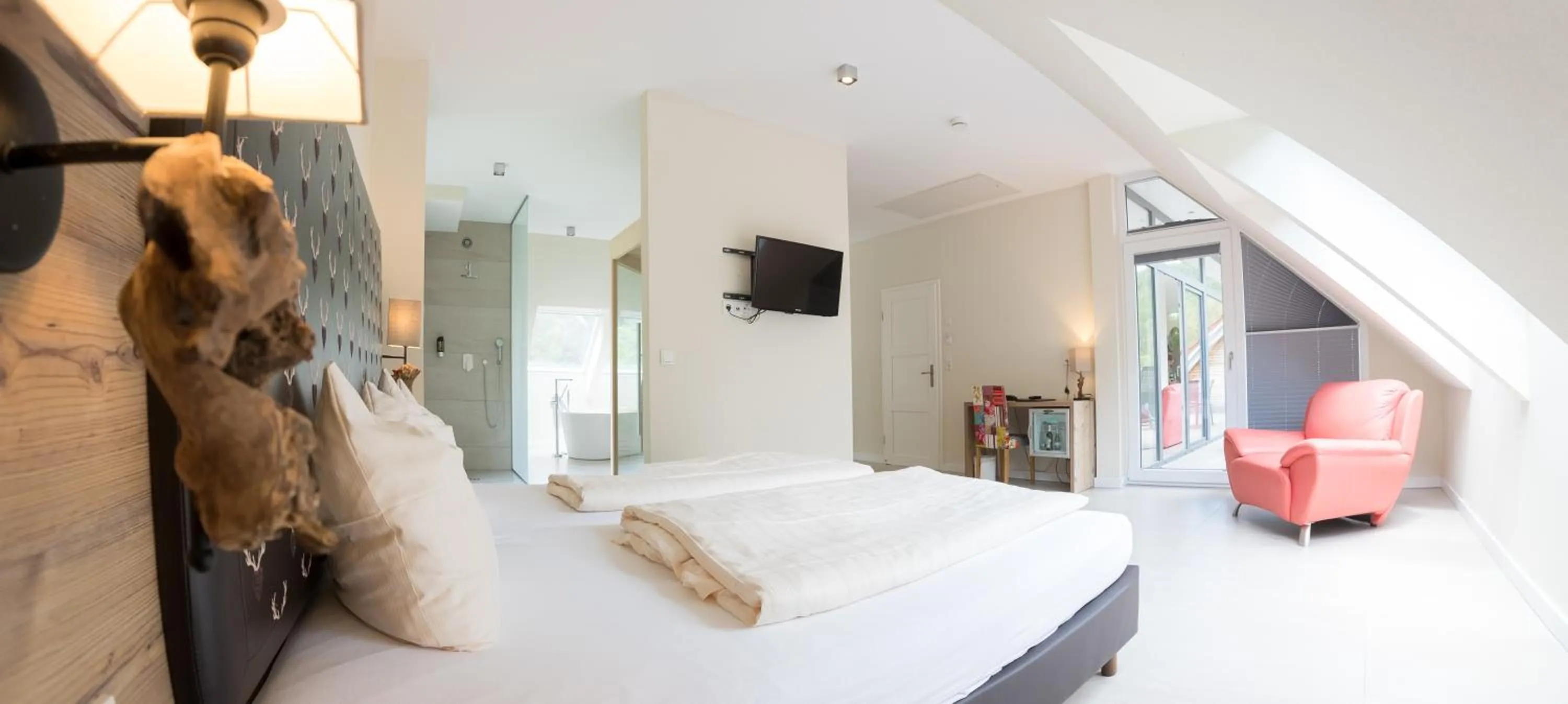 Photo of the whole room, Bed in Landhotel Weihermühle