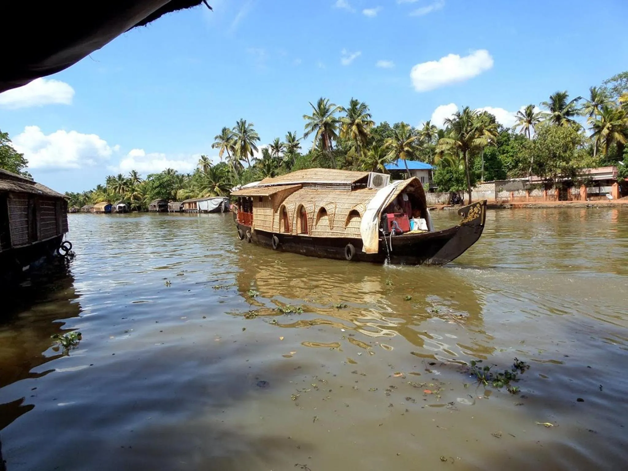 Natural landscape in Eco Trails Houseboats