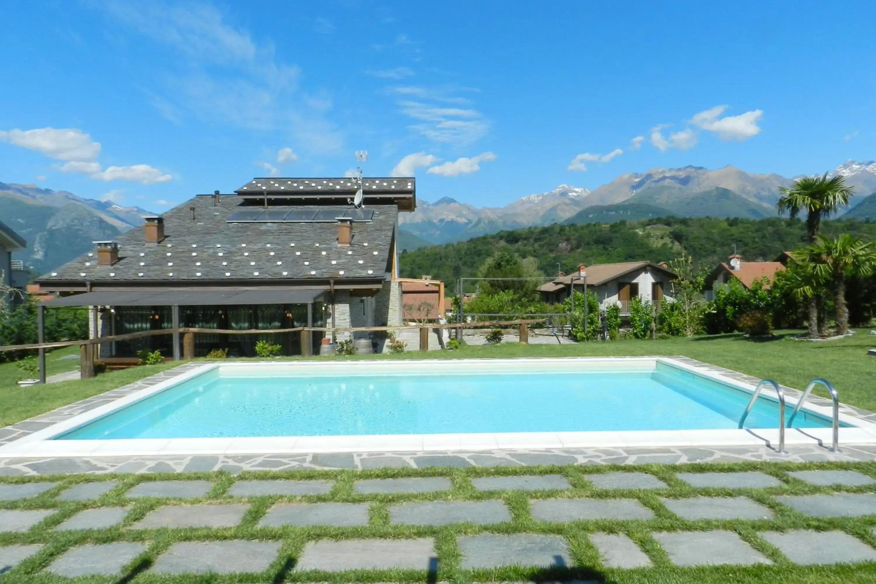 Villa La Corte with amazing pool and garden Villa La Corte with amazing pool and garden