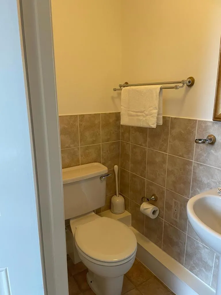 Bathroom in The Board Inn